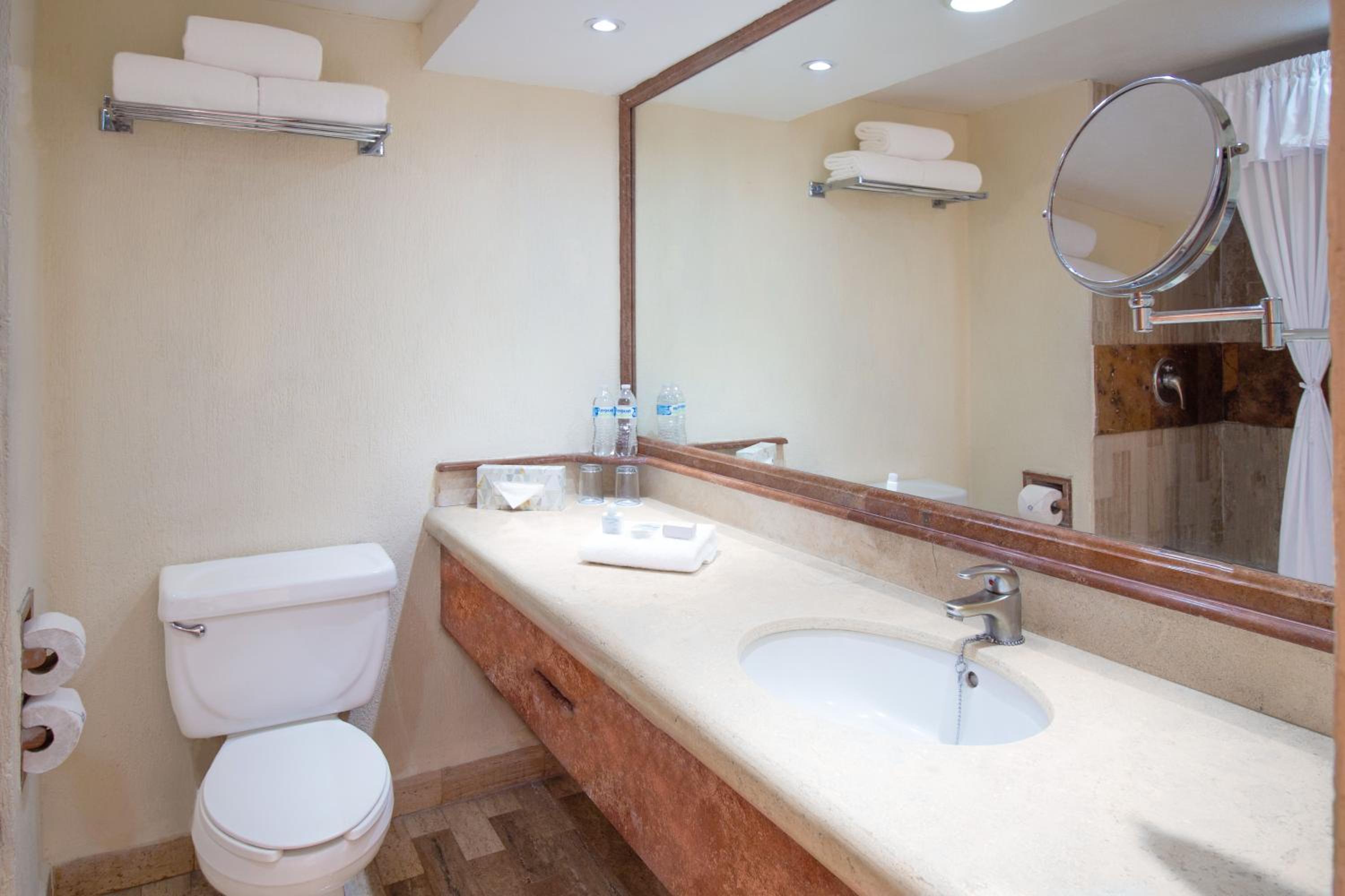 Puerto Vallarta Vacations - Plaza Pelicanos Grand Beach Resort All Inclusive - Property Image 40