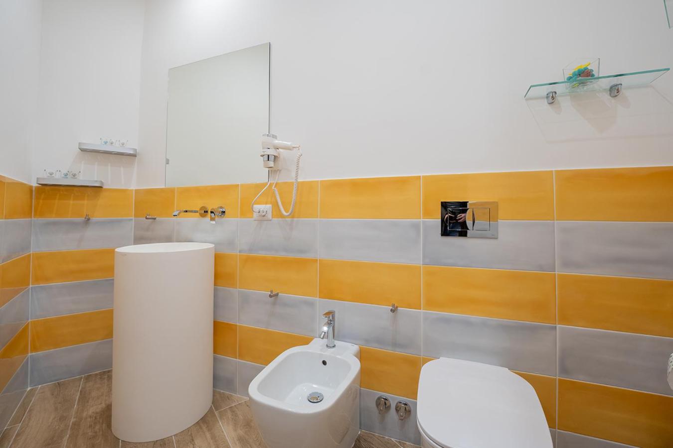 P.C. Boutique H. LifeStyle, Napoli Centro, by ClaPa Group Dislocated Hospitality