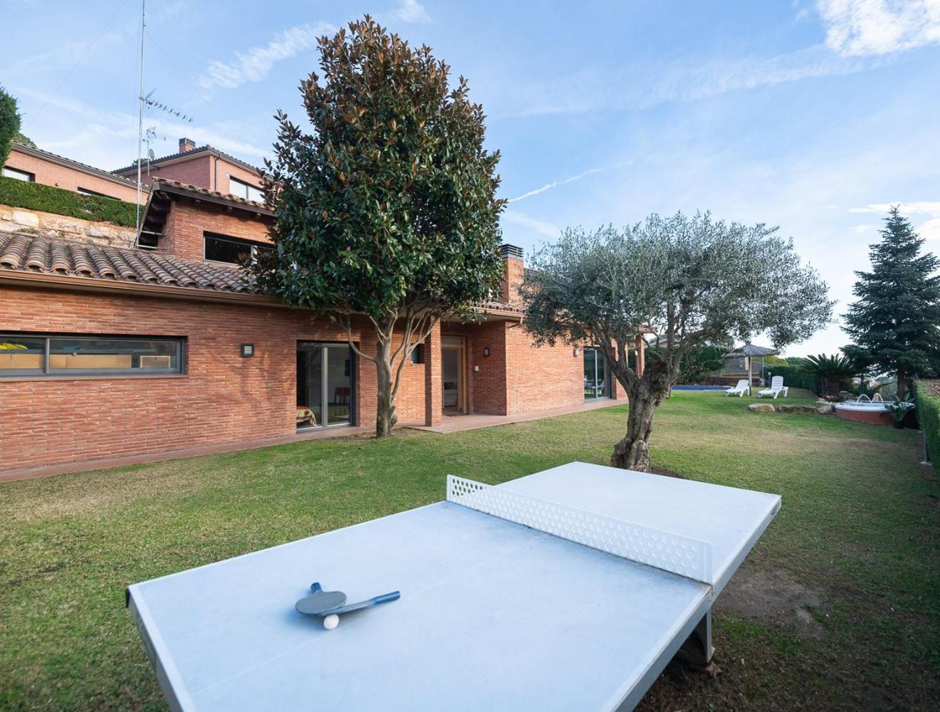 Fantastic house with jacuzzy ideal for families