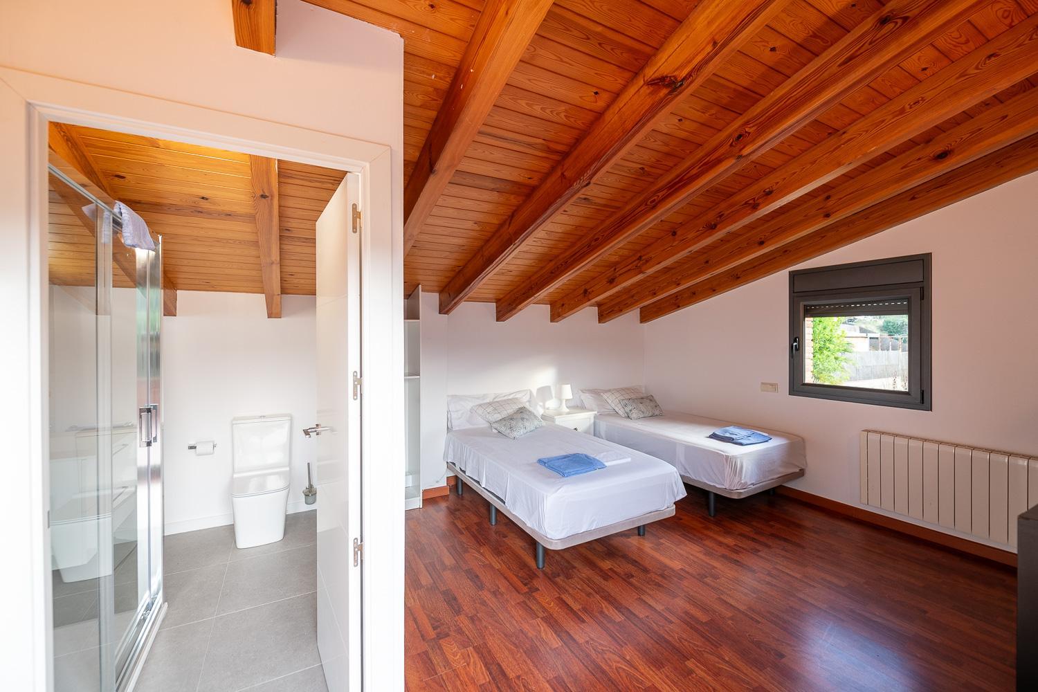 Fantastic house with jacuzzy ideal for families