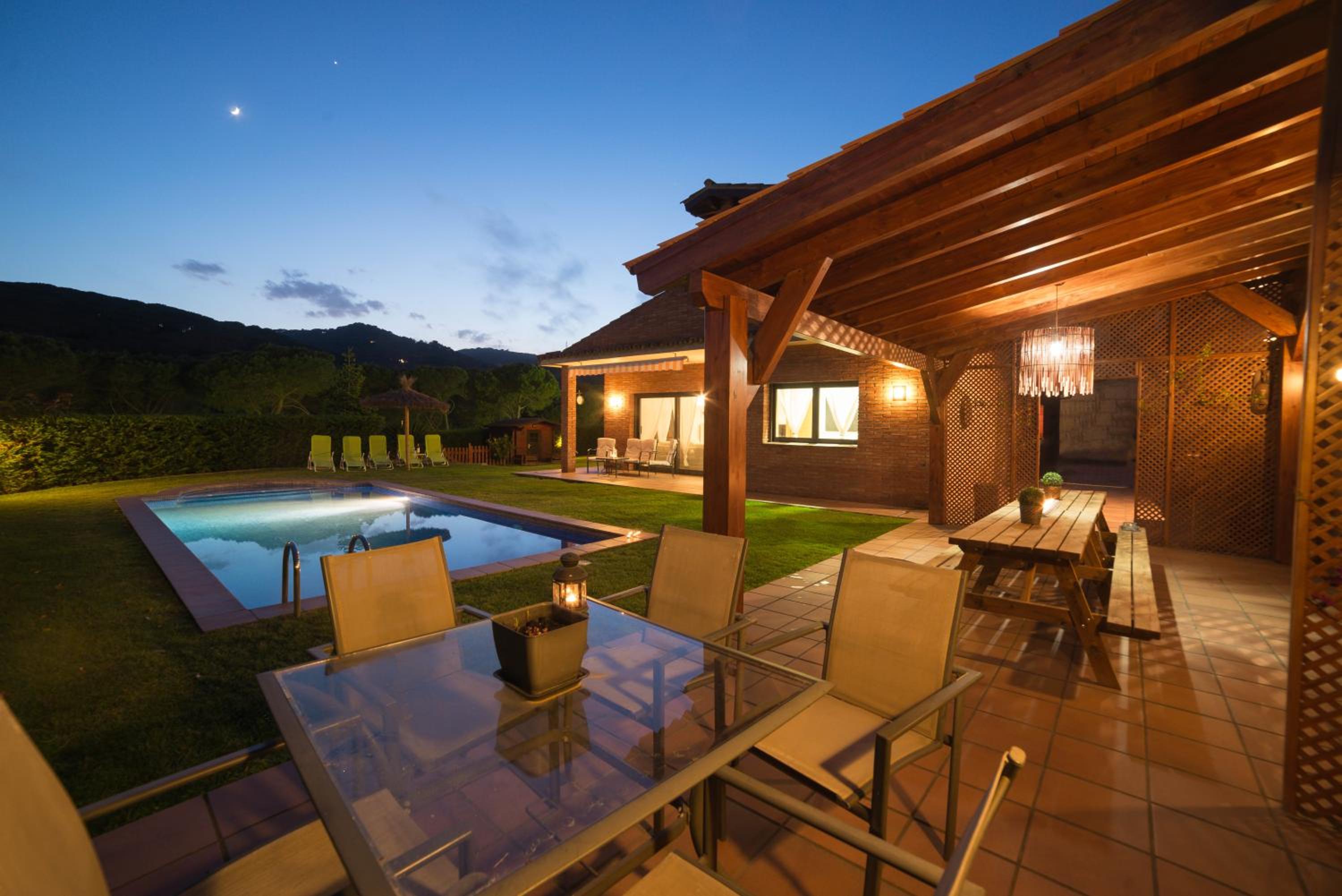 Fantastic house with jacuzzy ideal for families