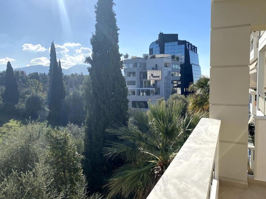 Luxury 4BR with 3 Bathrooms Apartment in Marousi