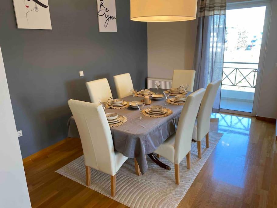 Luxury 4BR with 3 Bathrooms Apartment in Marousi