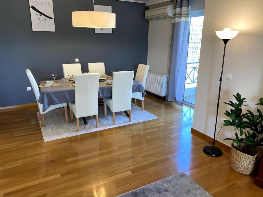 Luxury 4BR with 3 Bathrooms Apartment in Marousi