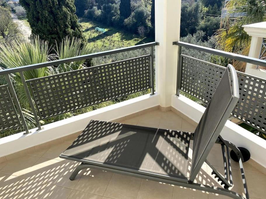 Luxury 4BR with 3 Bathrooms Apartment in Marousi