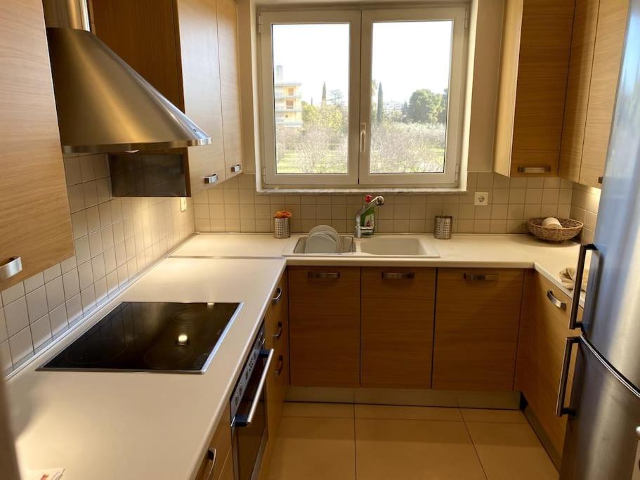 Luxury 4BR with 3 Bathrooms Apartment in Marousi