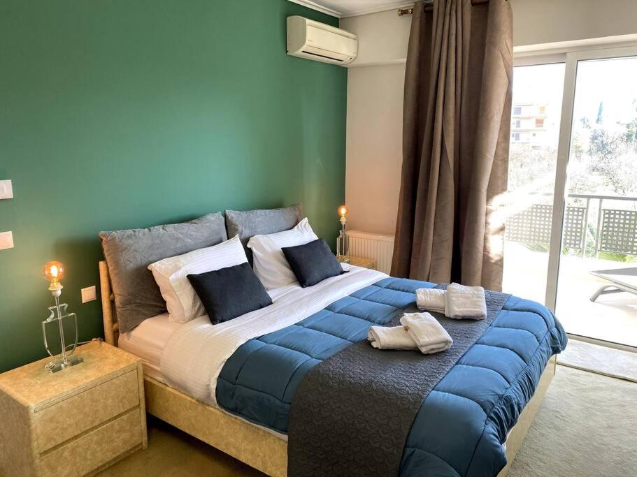 Luxury 4BR with 3 Bathrooms Apartment in Marousi