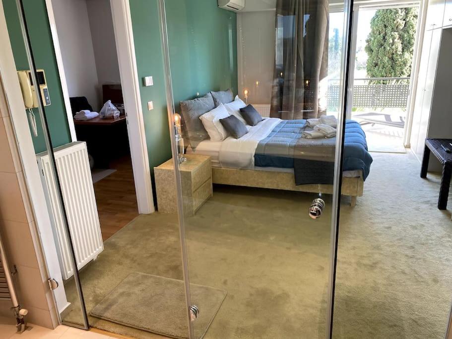 Luxury 4BR with 3 Bathrooms Apartment in Marousi
