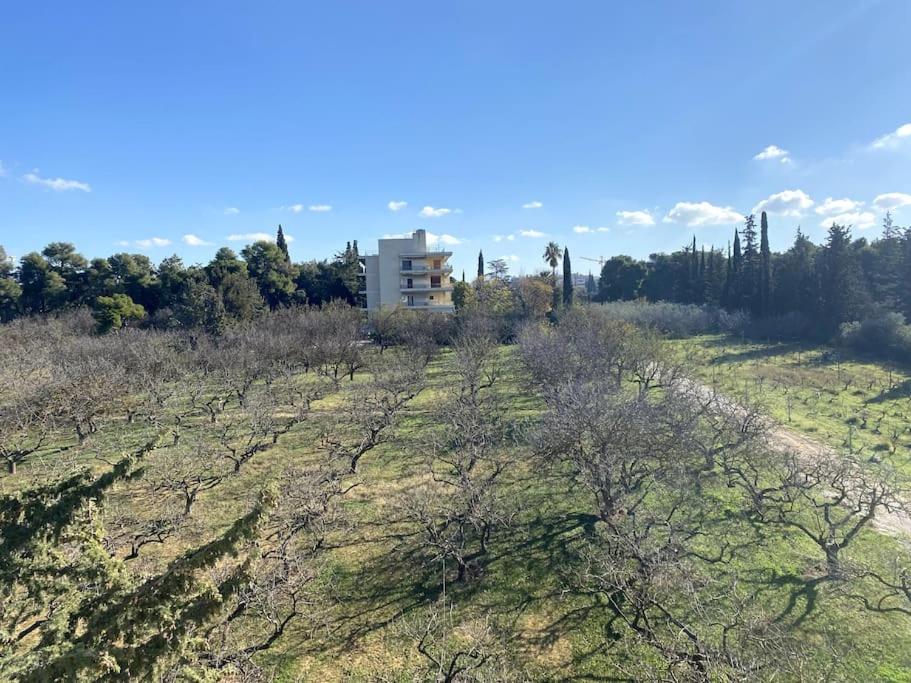 Luxury 4BR with 3 Bathrooms Apartment in Marousi