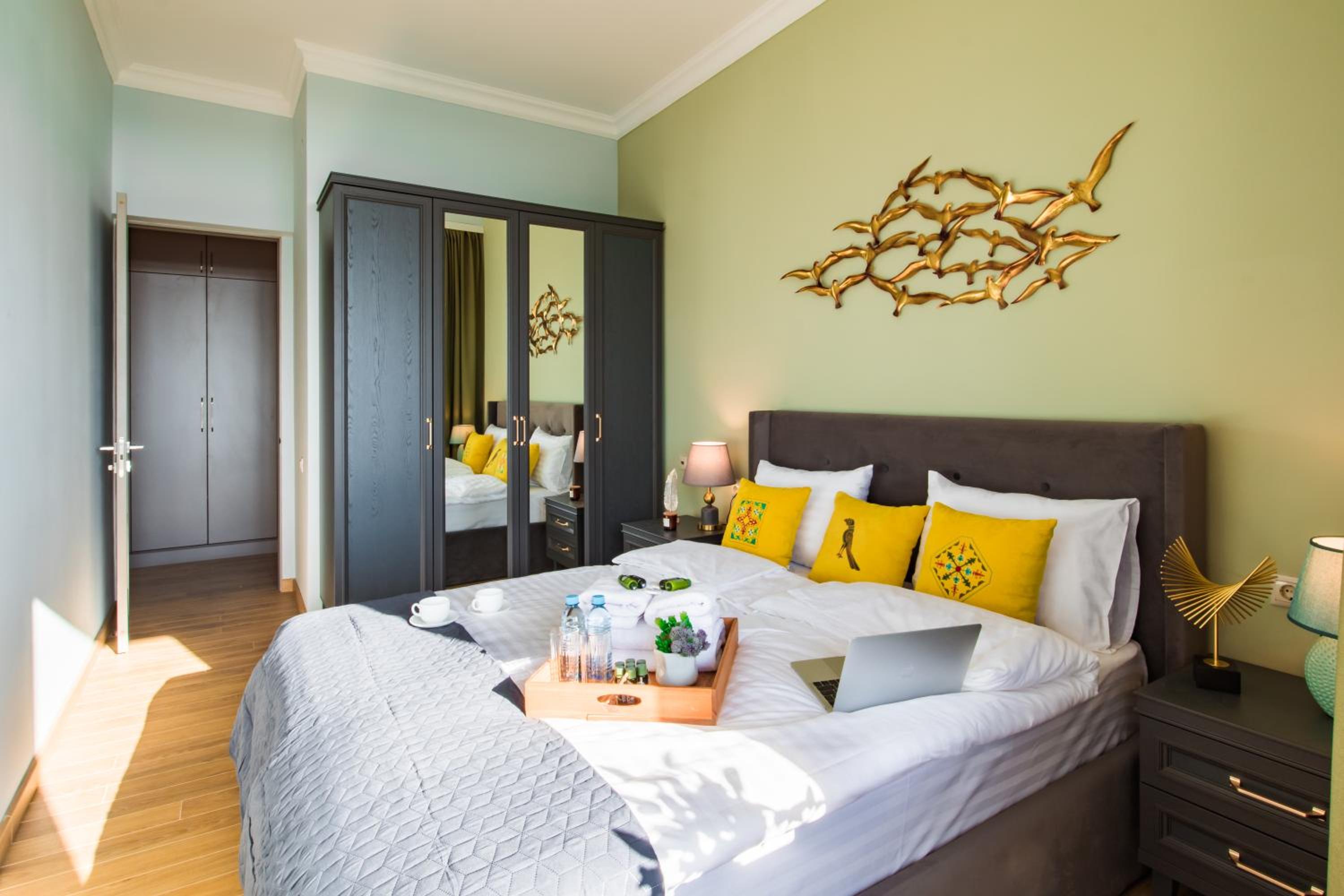 hotelise l Riverview Apartment