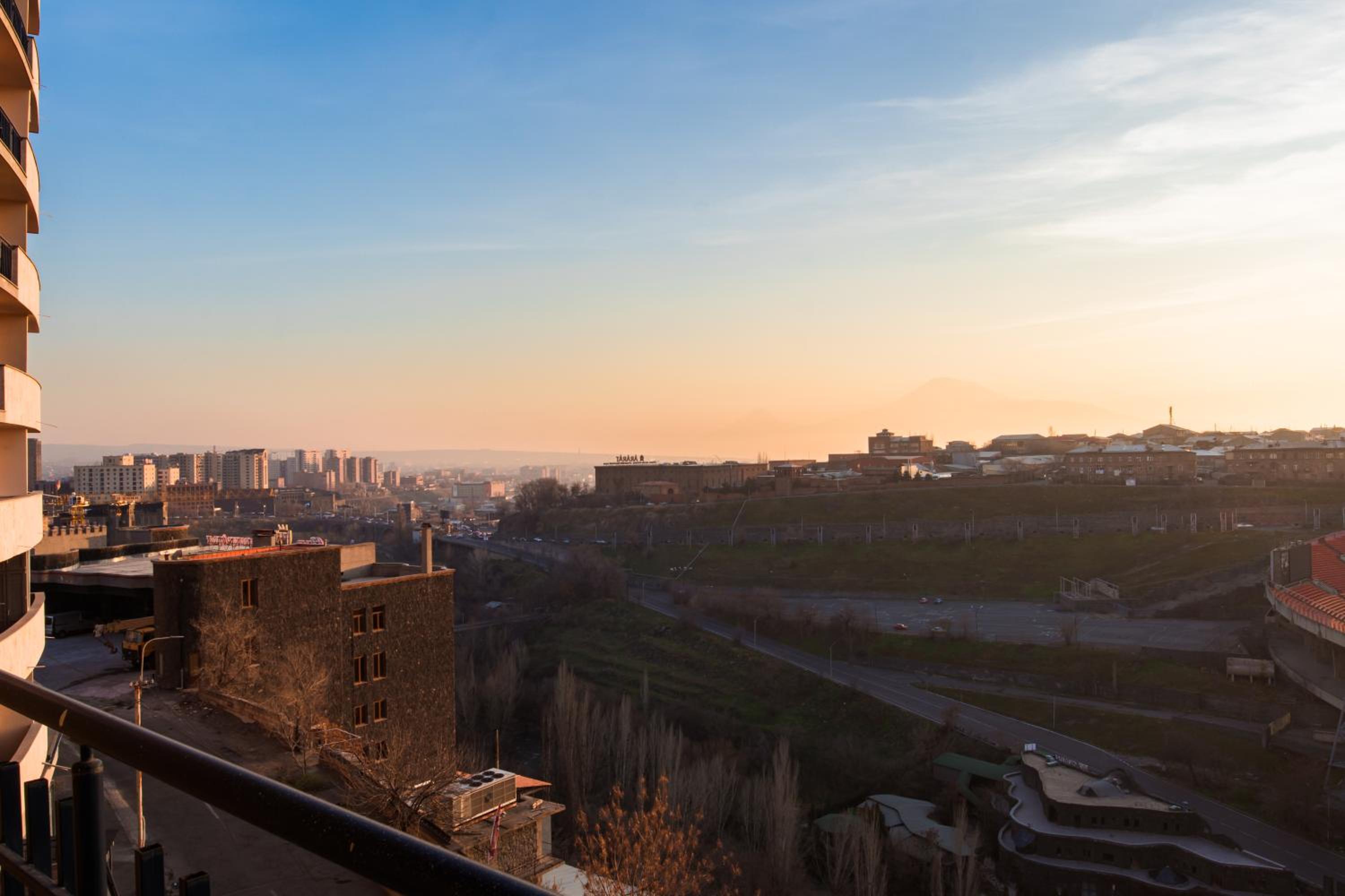 hotelise l Riverview Apartment