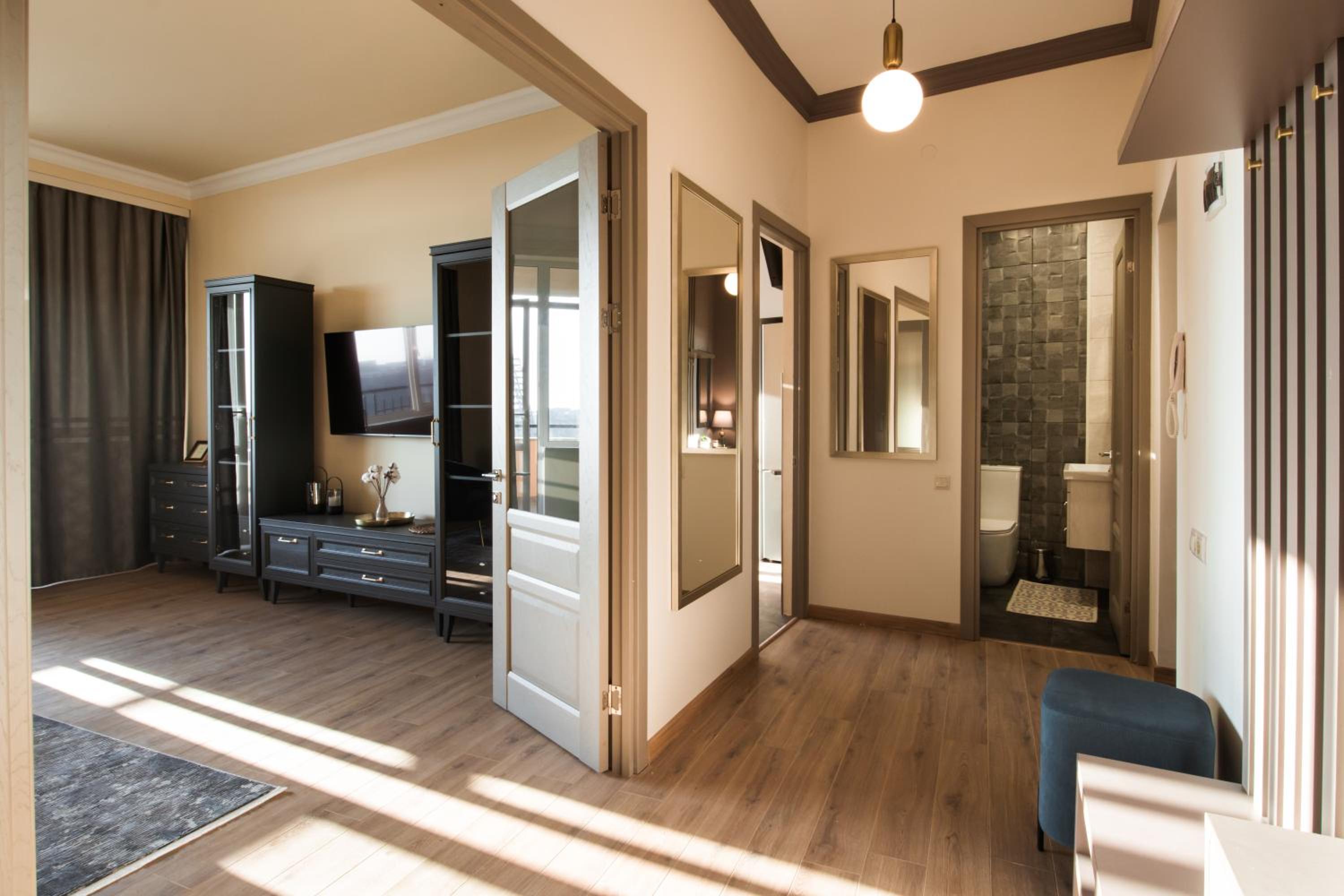 hotelise l Riverview Apartment