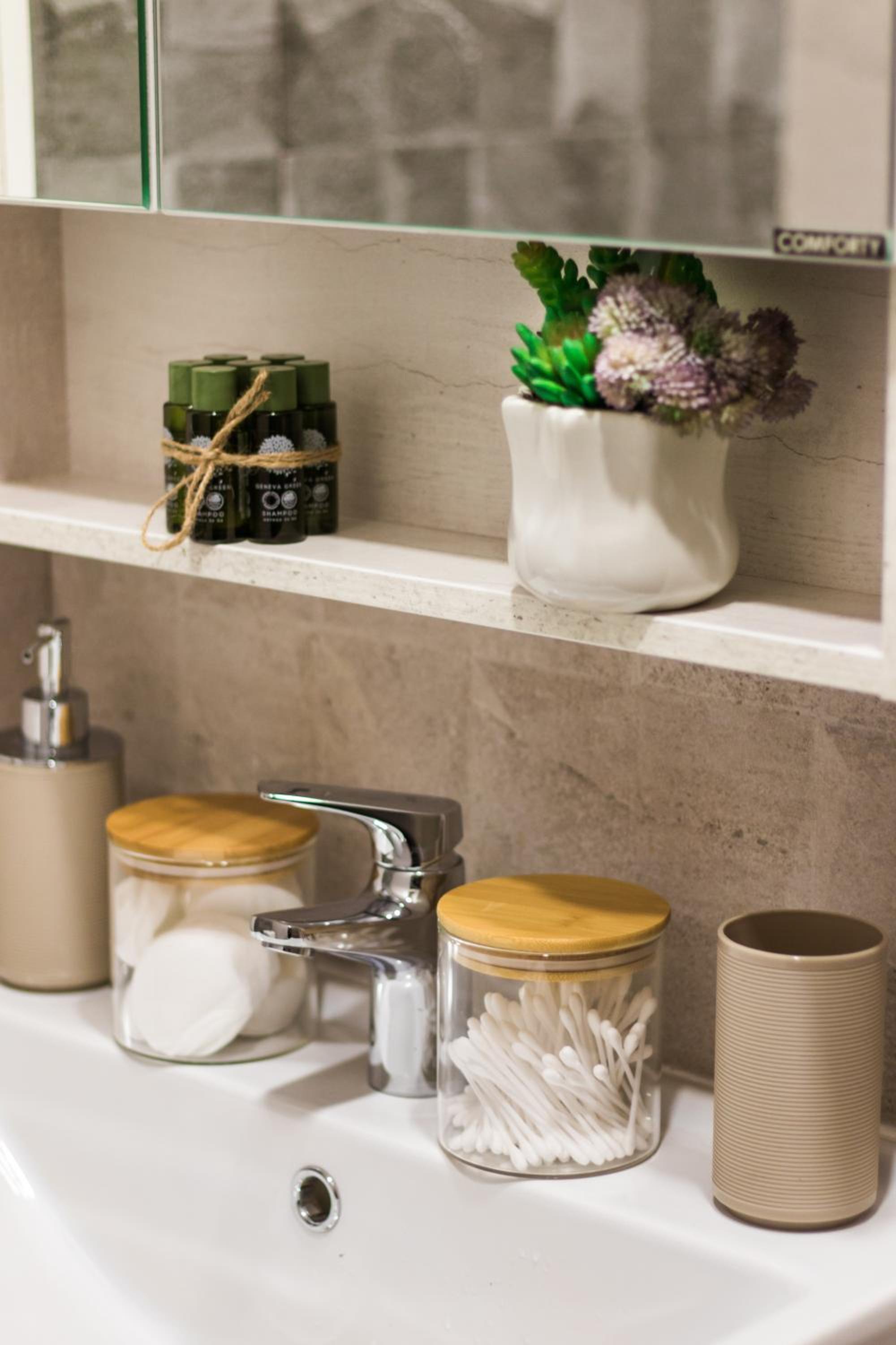 hotelise l Riverview Apartment