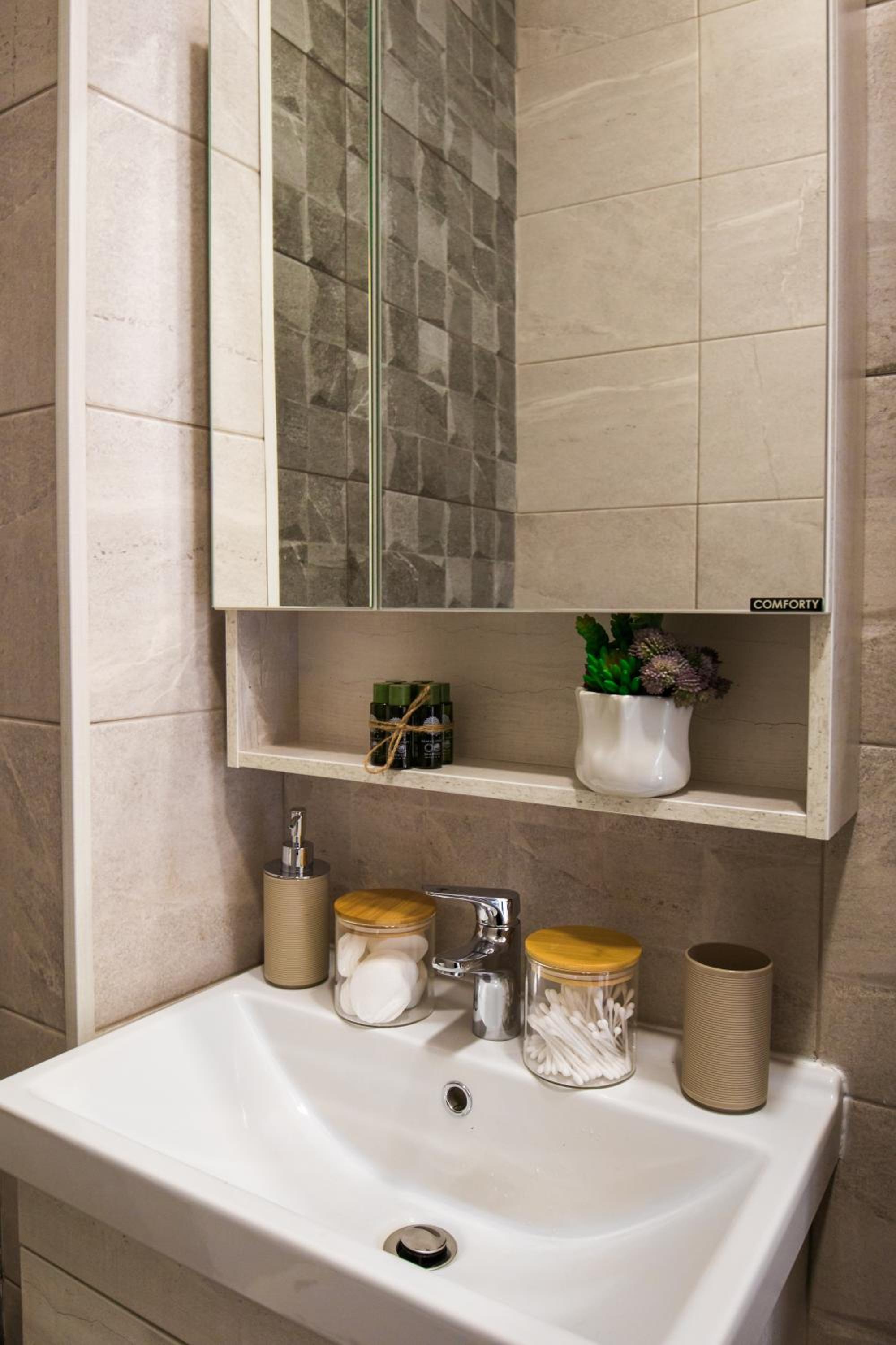 hotelise l Riverview Apartment