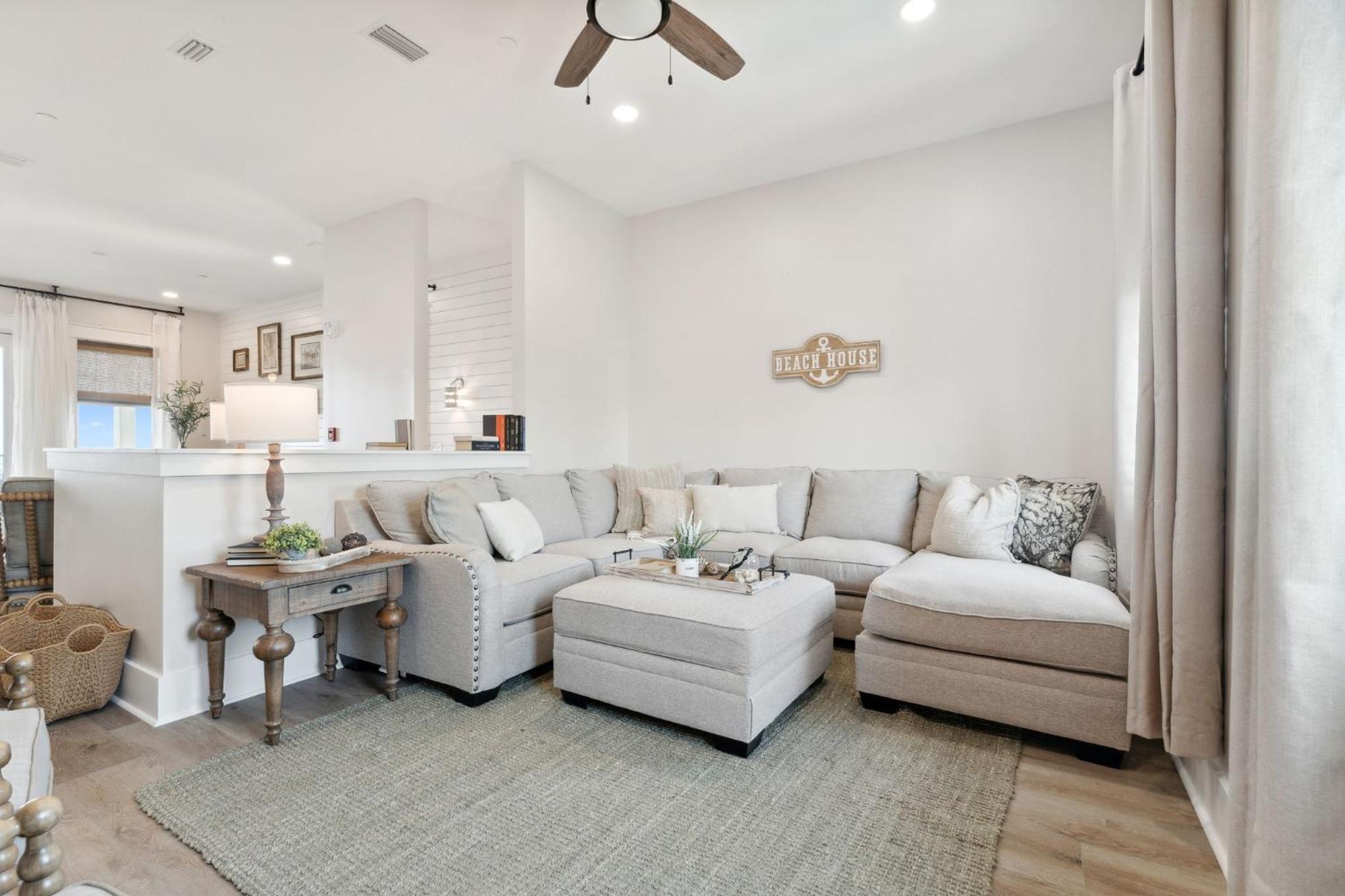 Grand Retreat II: 4BR, 5BA, sleeps 15 Private pool Your perfect escape! view 3