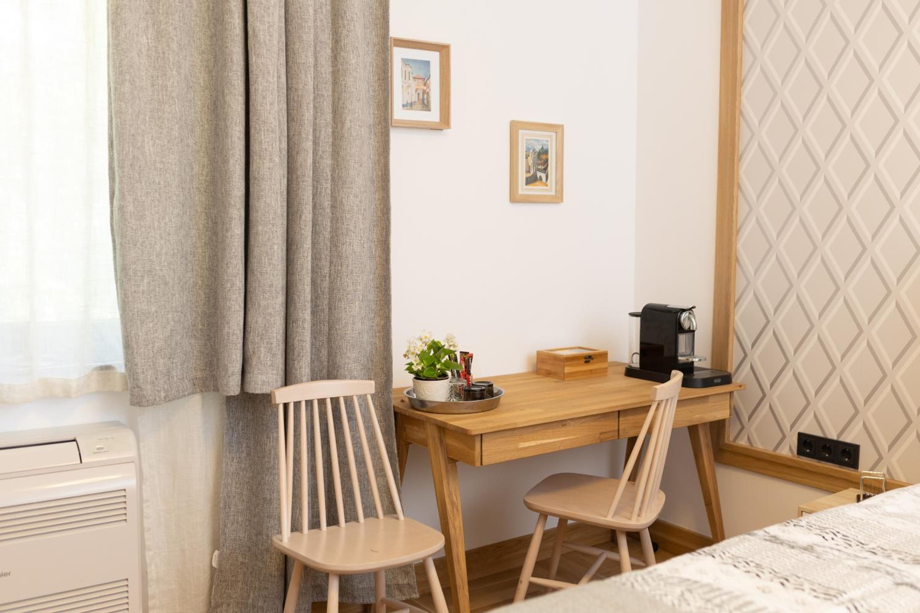 Luxury rooms 12-2