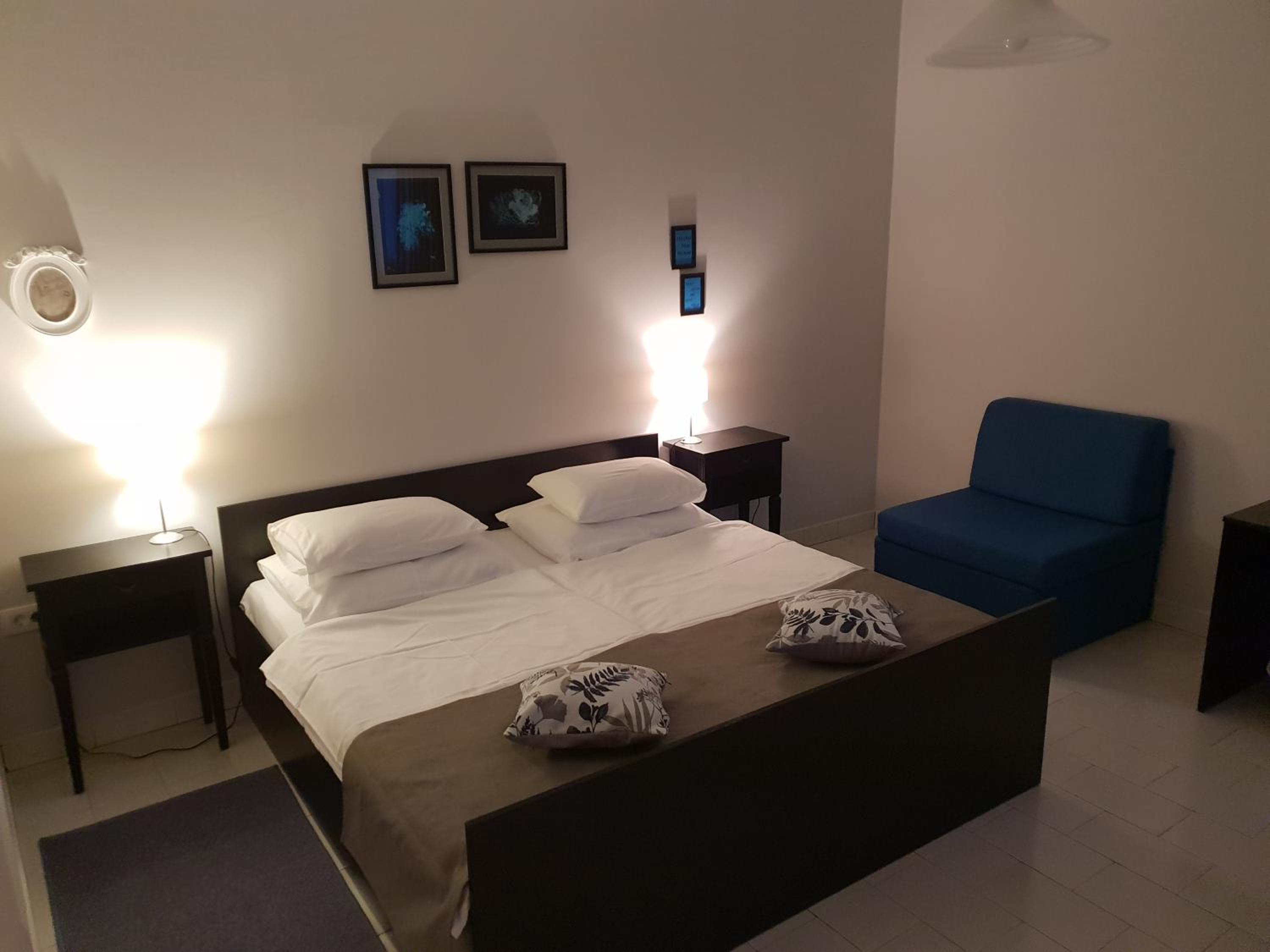 Apartments & rooms MIKLEUS