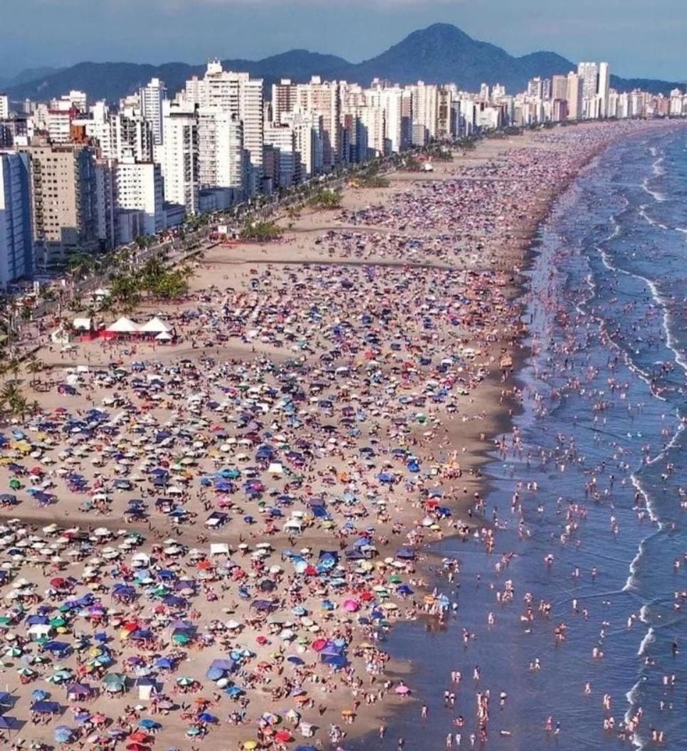 Apartamento em frente ao MAR