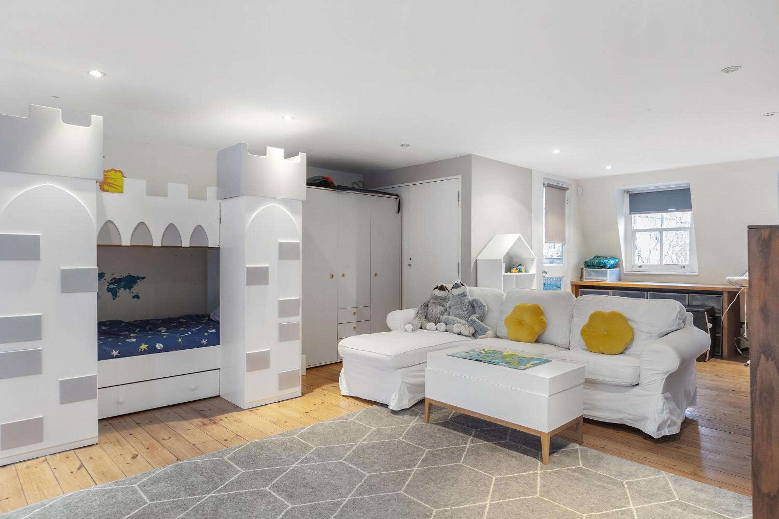 Luxurious Apartment in Kensington