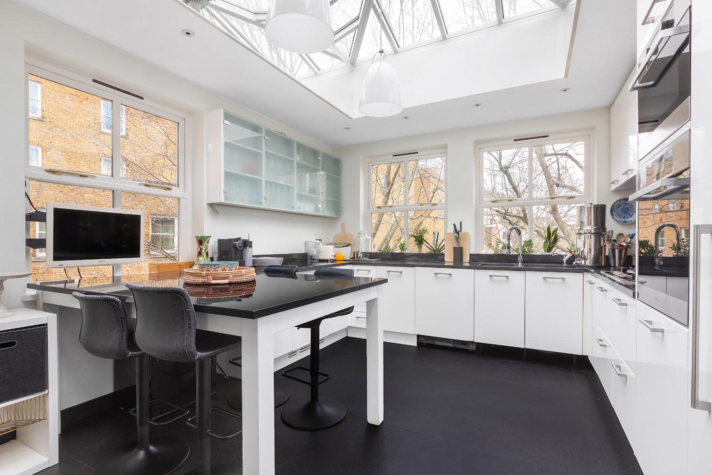 Luxurious Apartment in Kensington