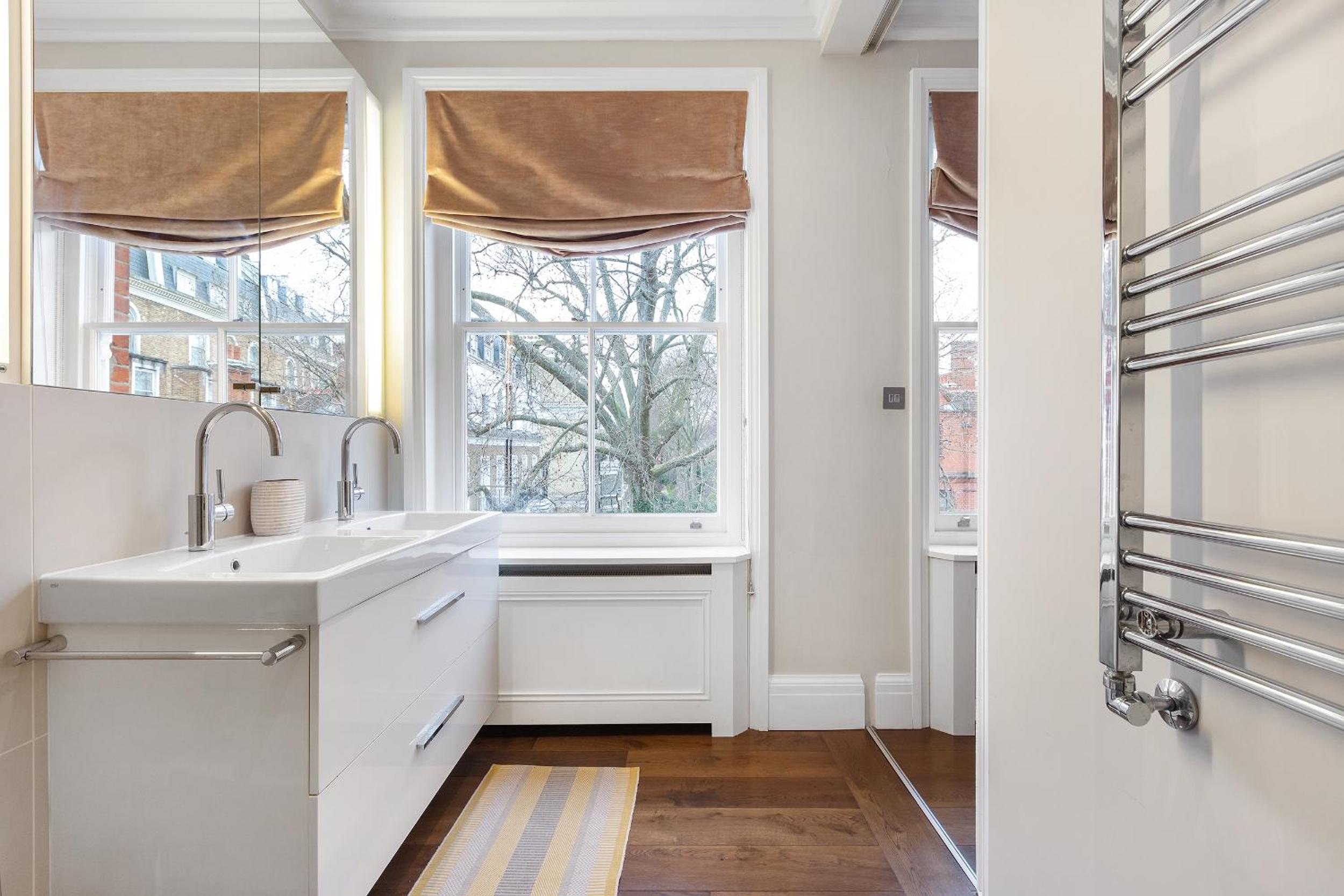 Luxurious Apartment in Kensington