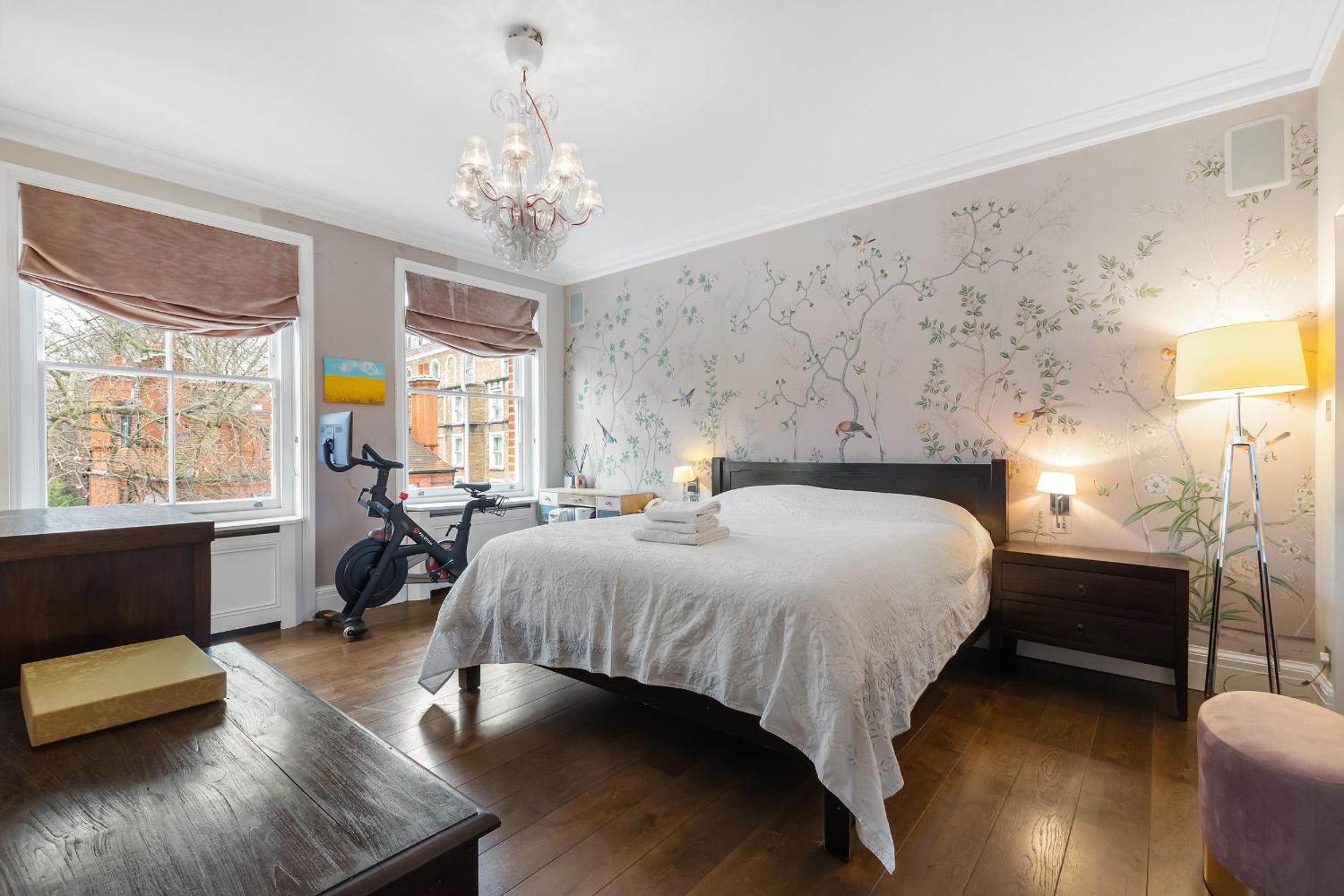 Luxurious Apartment in Kensington