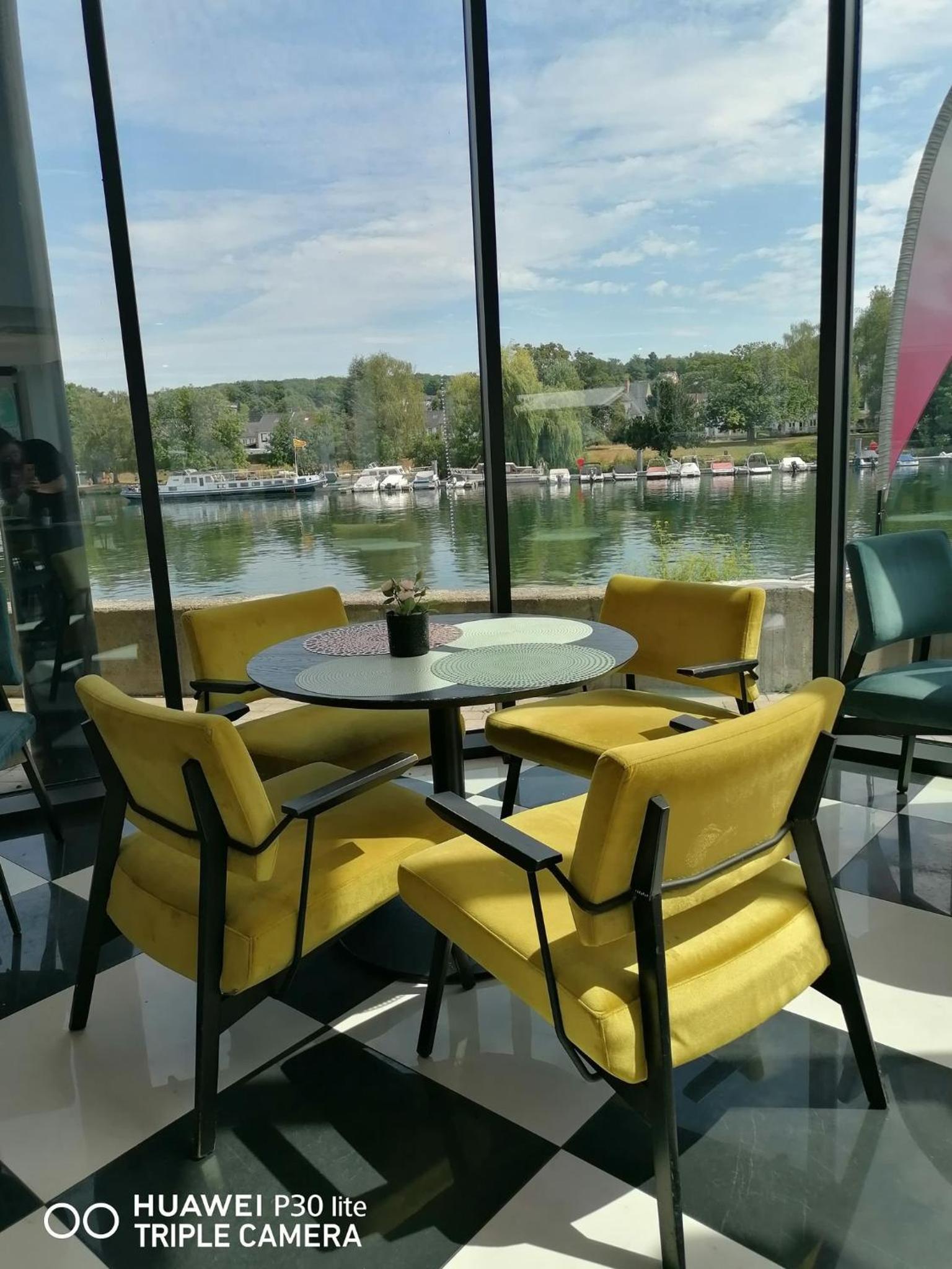Logement en bord de Meuse, vue exceptionnelle!