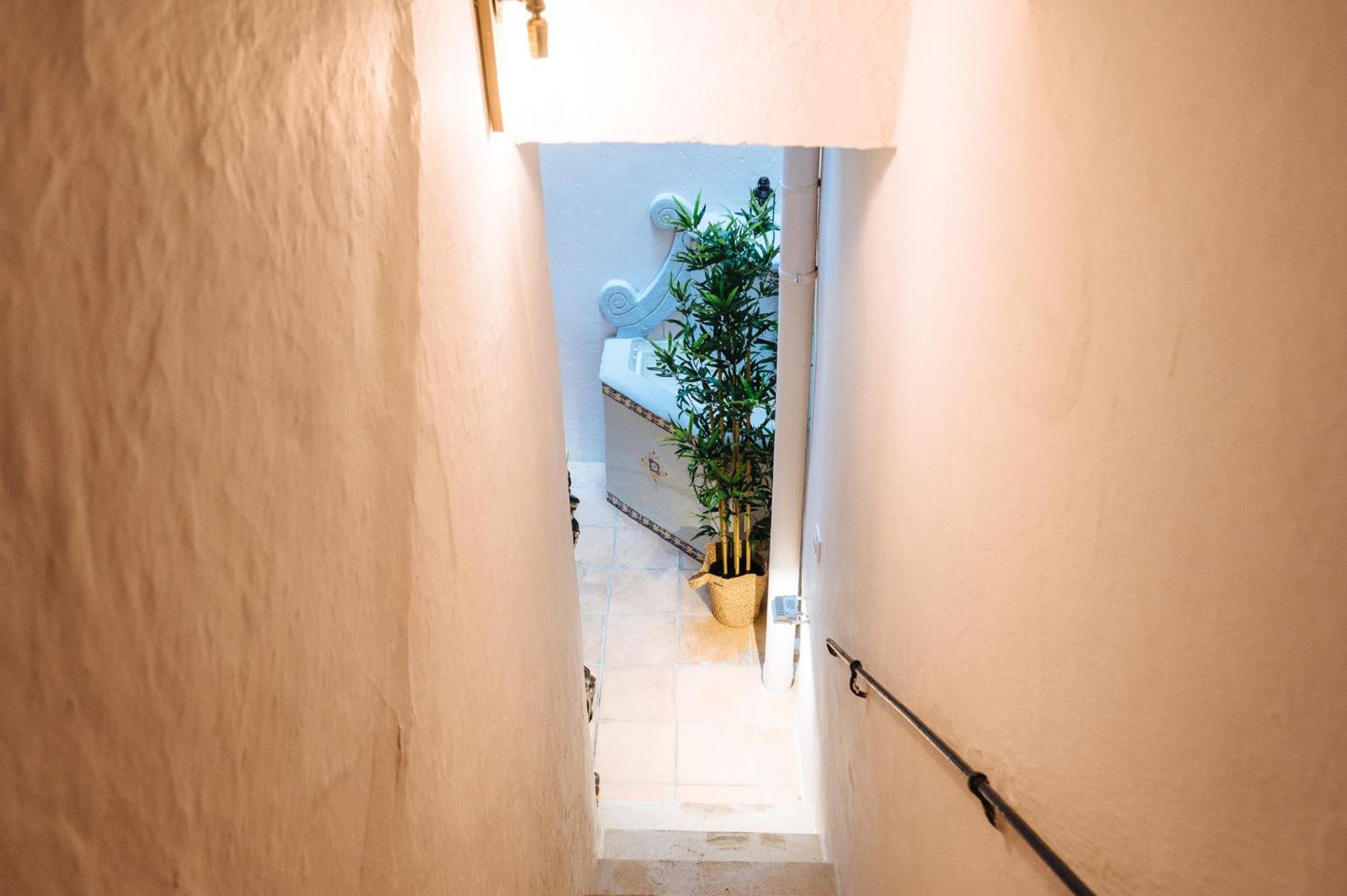 Independent Beautiful House Seville City center with Private Parking
