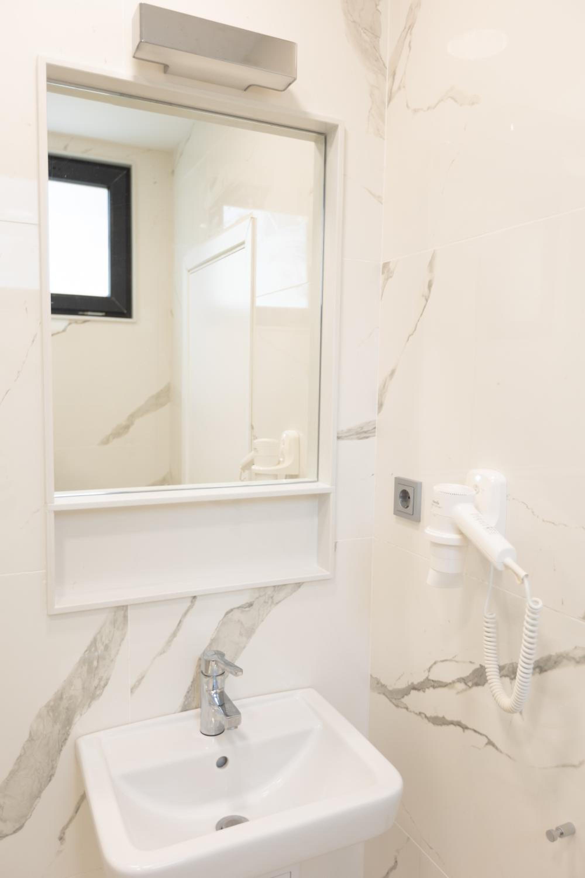Luxury rooms 12-2