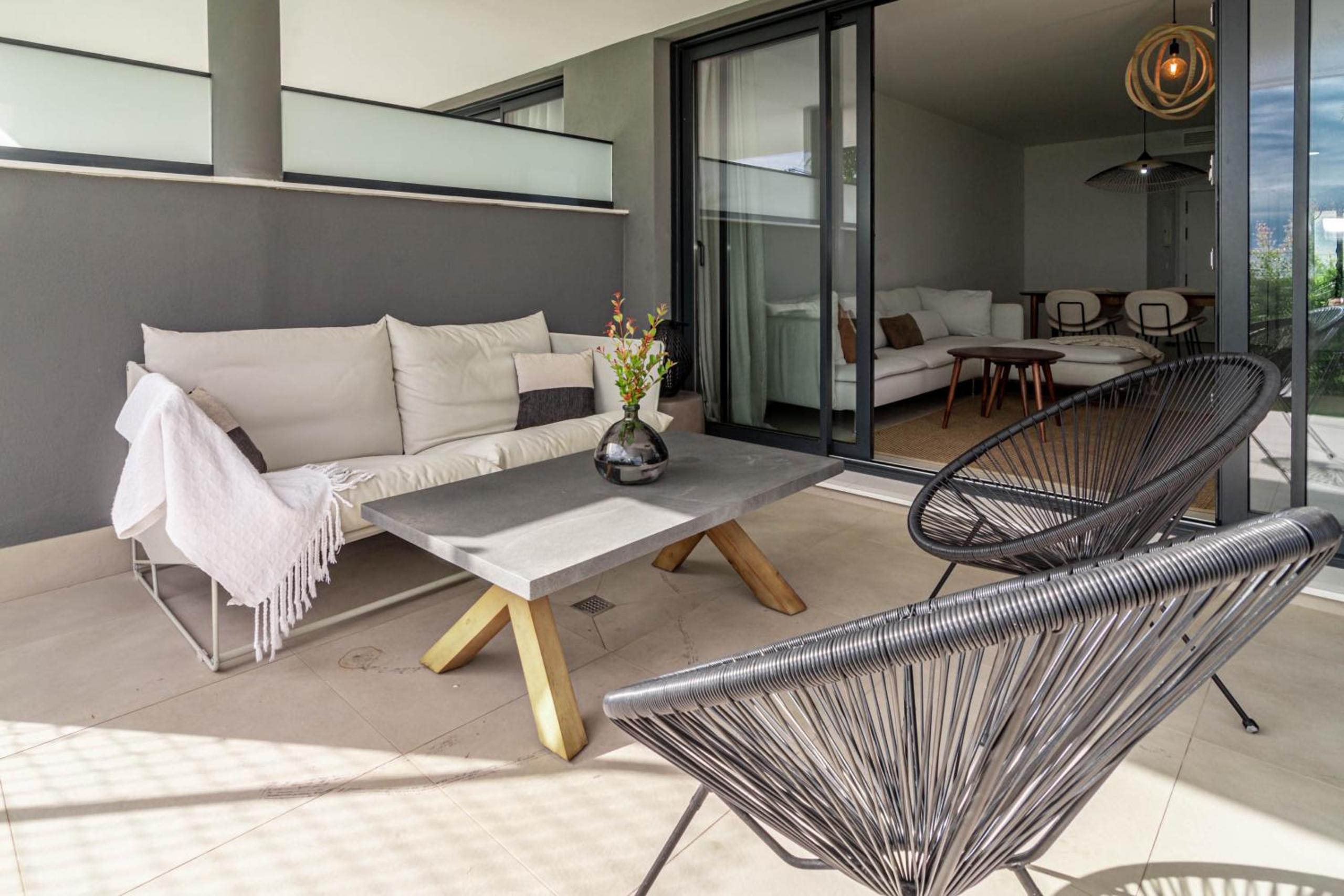 LME9BA- Modern flat close to beach and port view 3