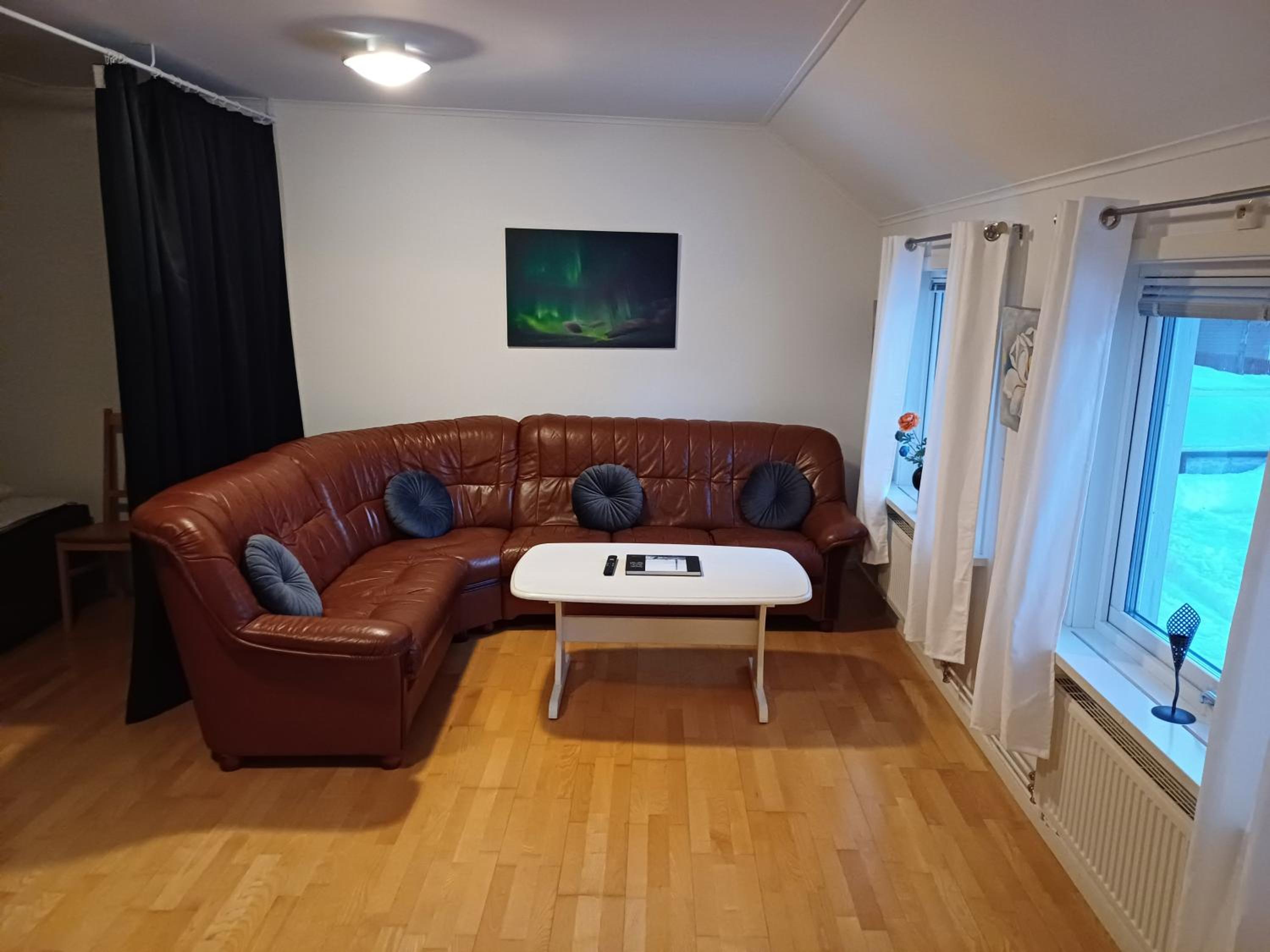 Kiruna Accommodation Gustaf Wikmansgatan 6b Villa for 9 Person view 4