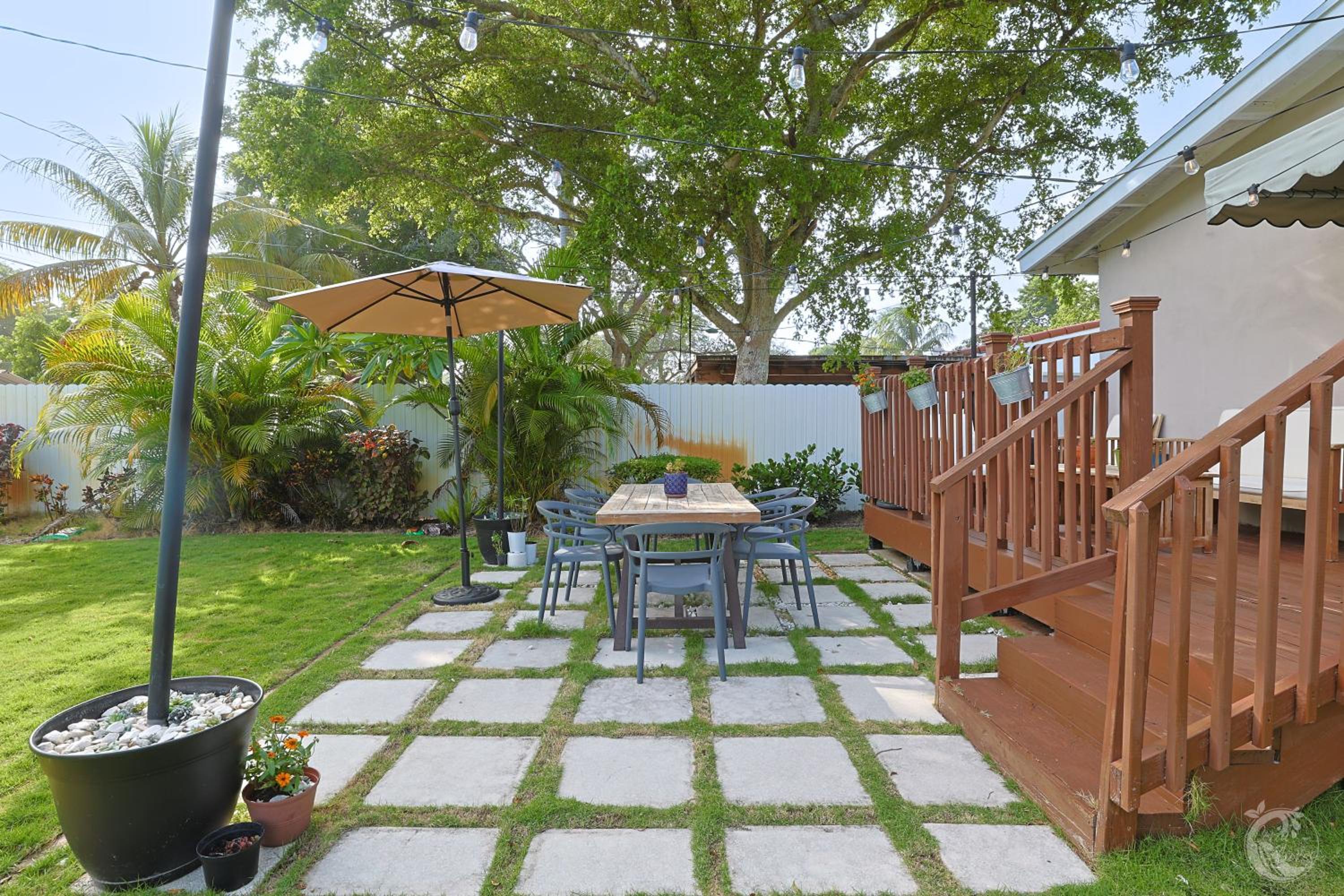 Sunshine Cottage