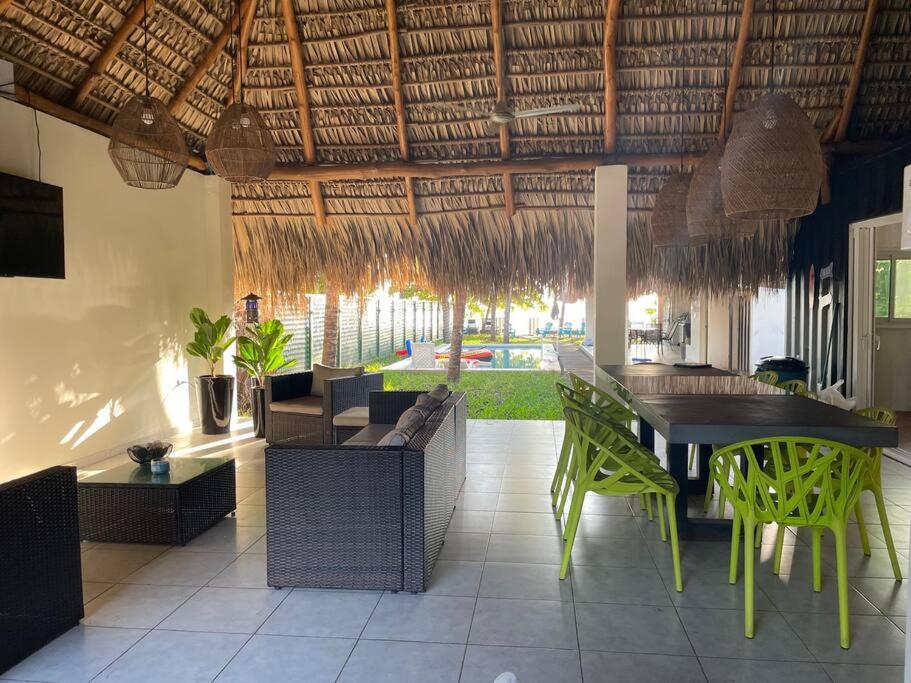 Ocean fronthouse in Salinitas