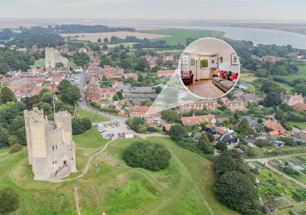 2 Bed in Orford oc-sfcto view 2