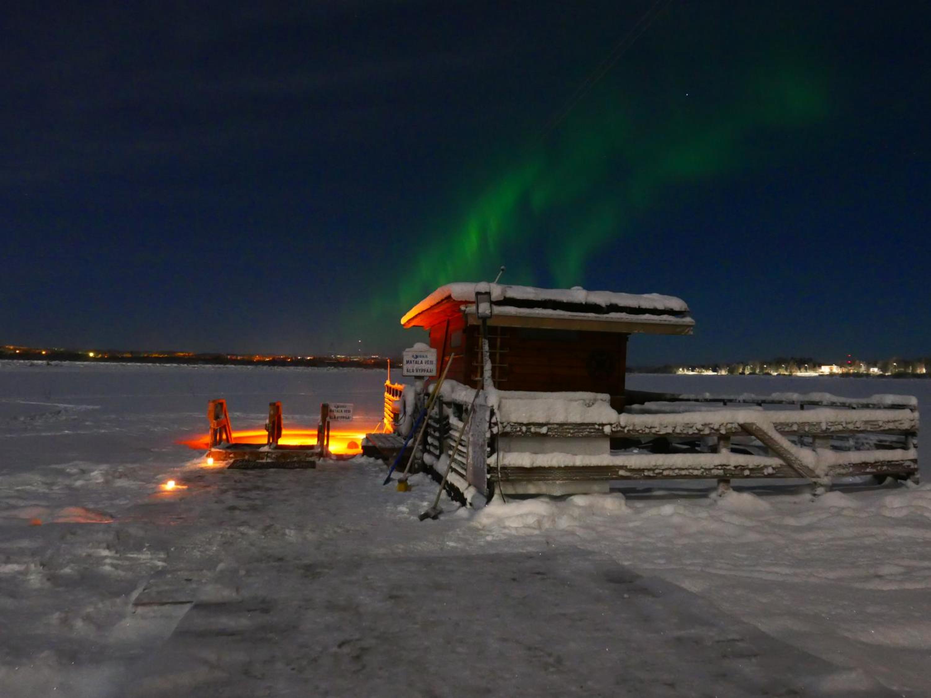 AuroraHut at Sauna Retreat