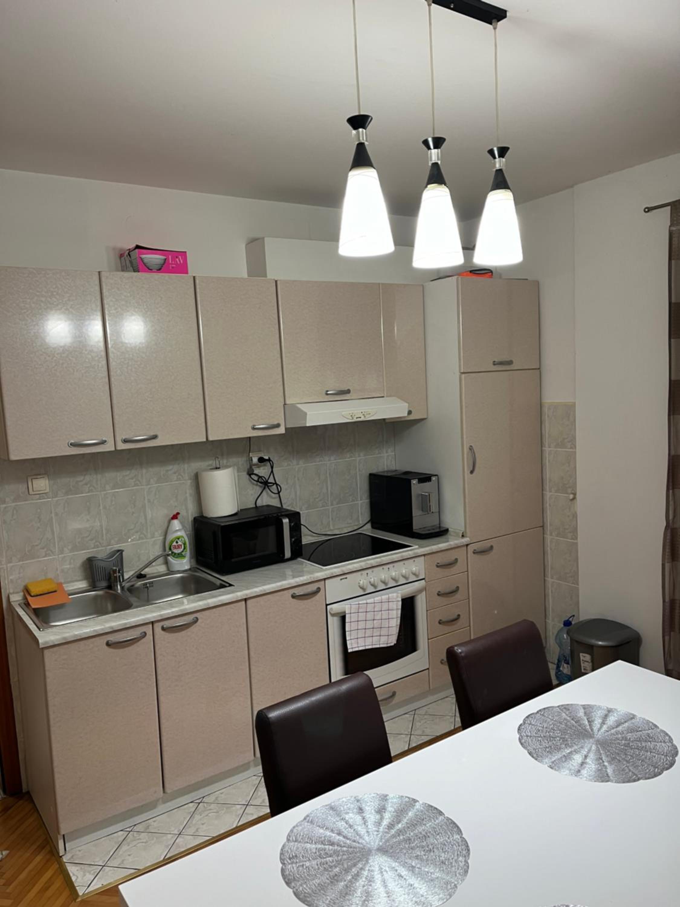 Stan na dan Apartman TRG