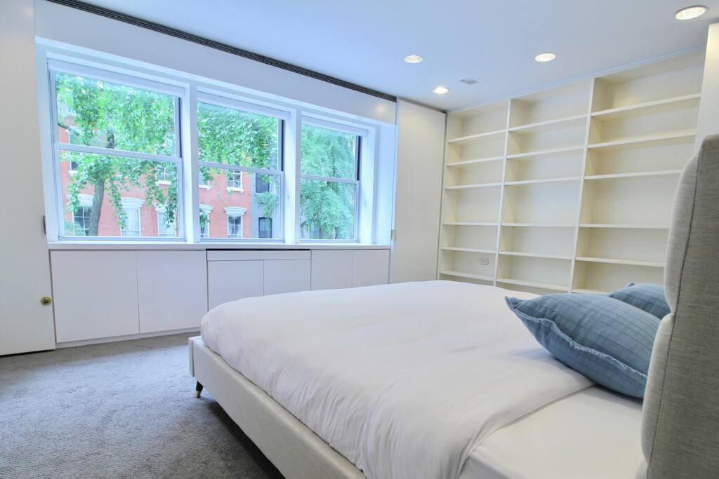 Private Beautiful Townhome w Zen Garden