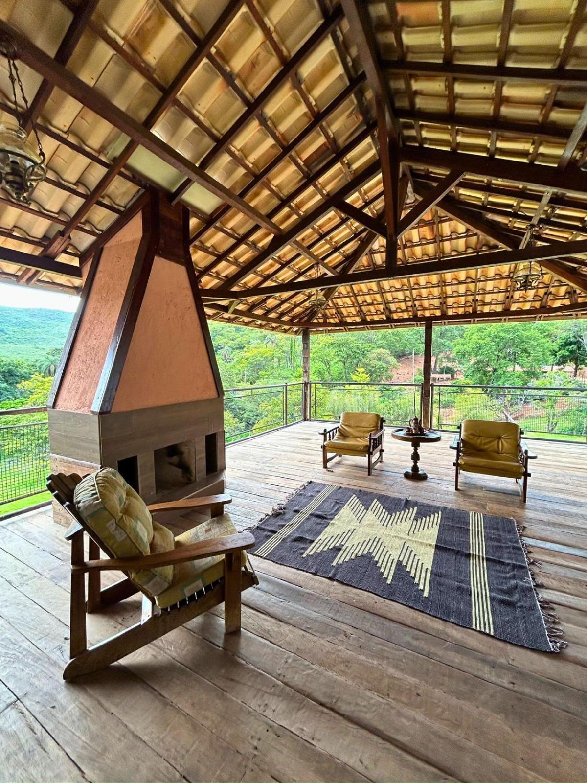 Luxuosa Casa Pedras