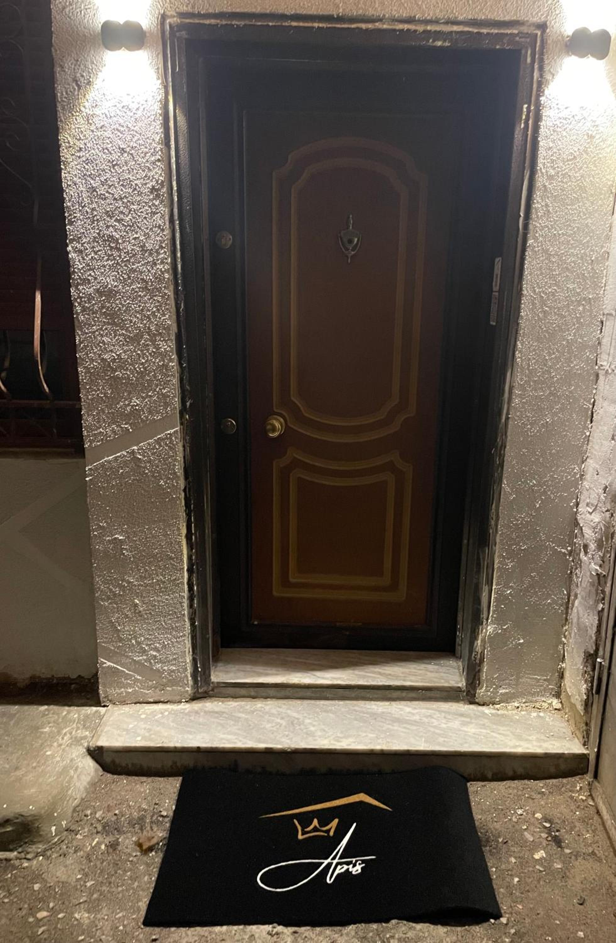 Romeo apt with private garden