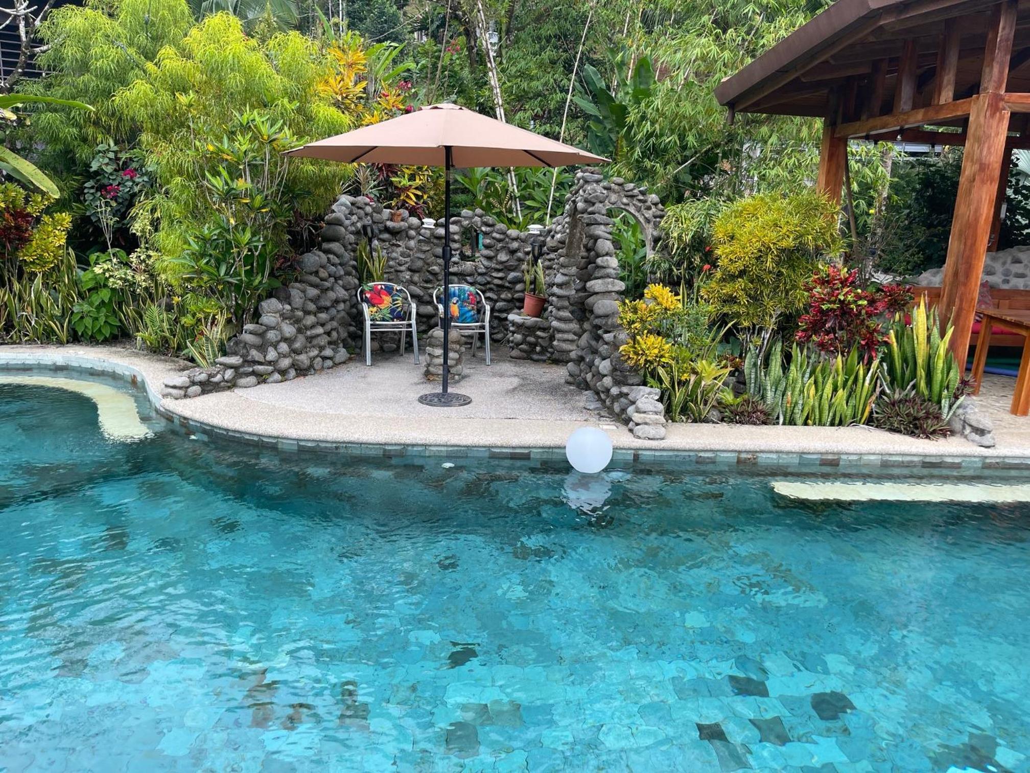Toucan Villa -riverfront With Pool & Near A Beach