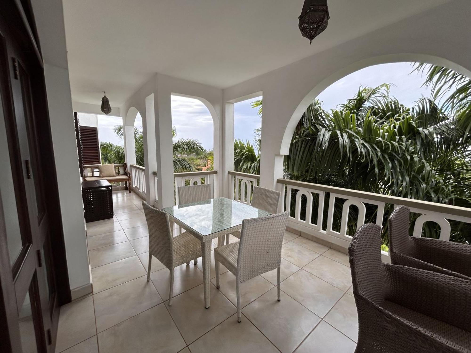 Beach Front Spacious Apartment with Oceanview -- Lantana Galu Beach Apartment