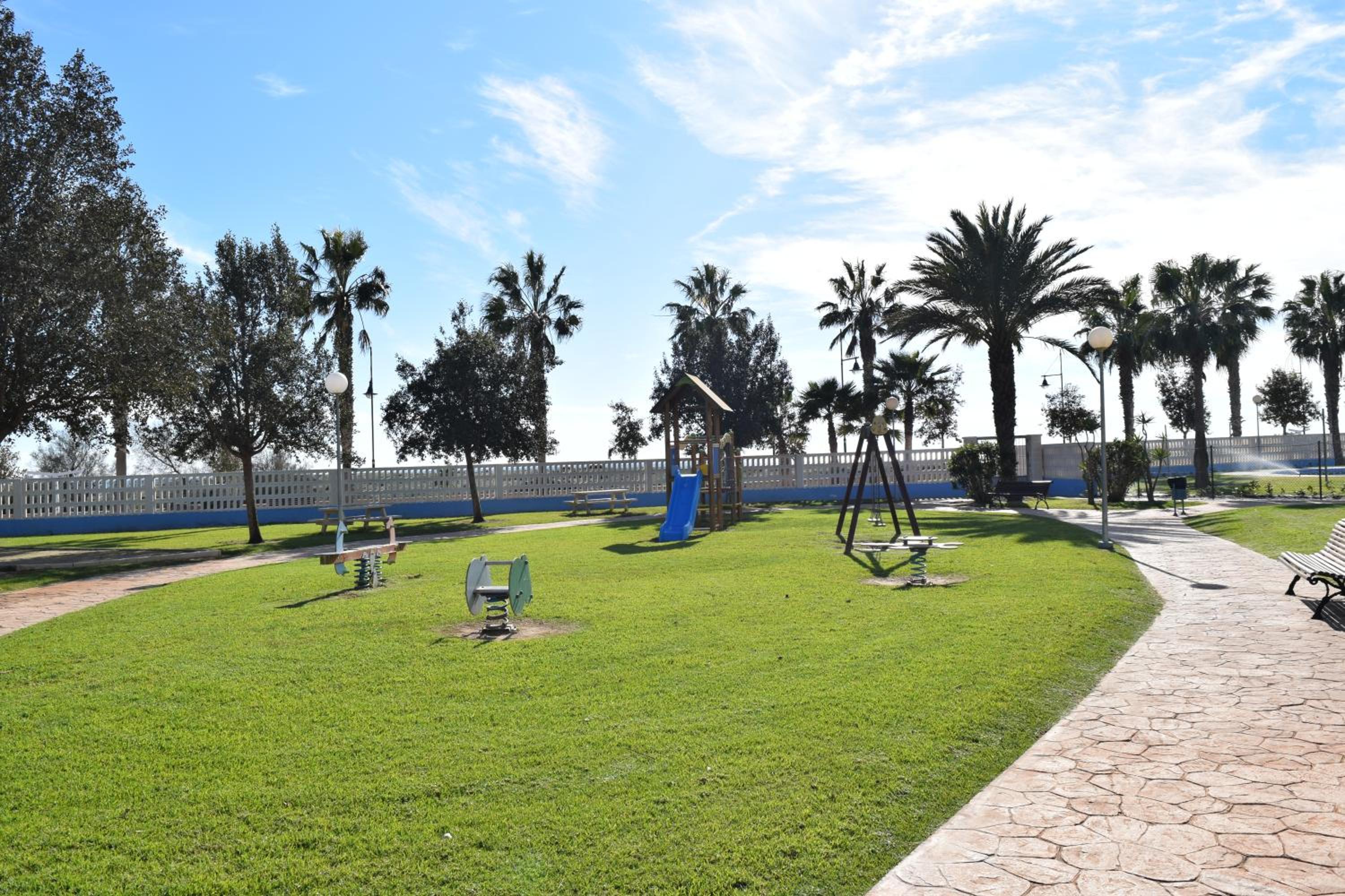 Lago De Almerimar Three Bedroom Beach Front Apartment