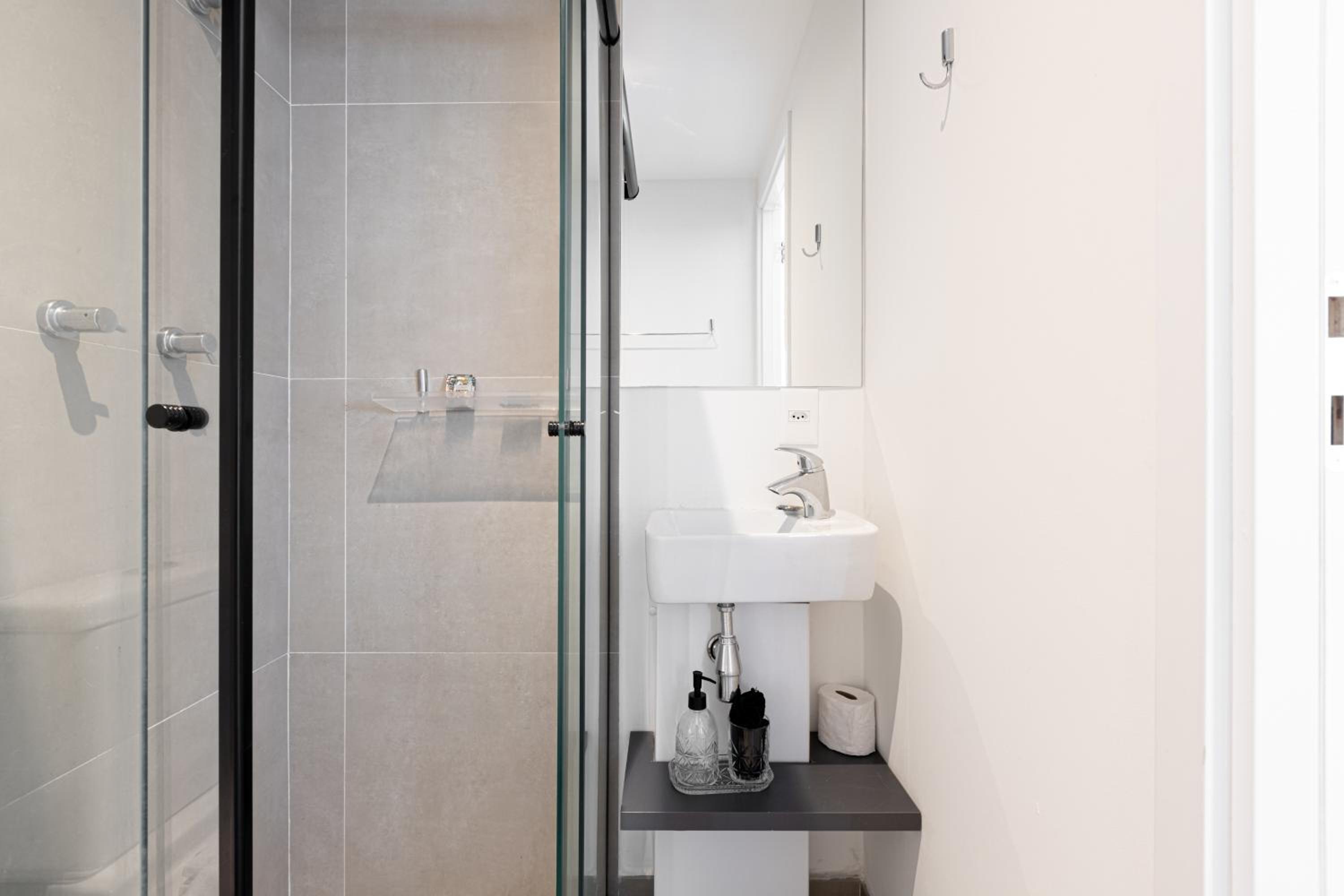 VNO - Studios Metrô Oscar Freire by Anora Spaces