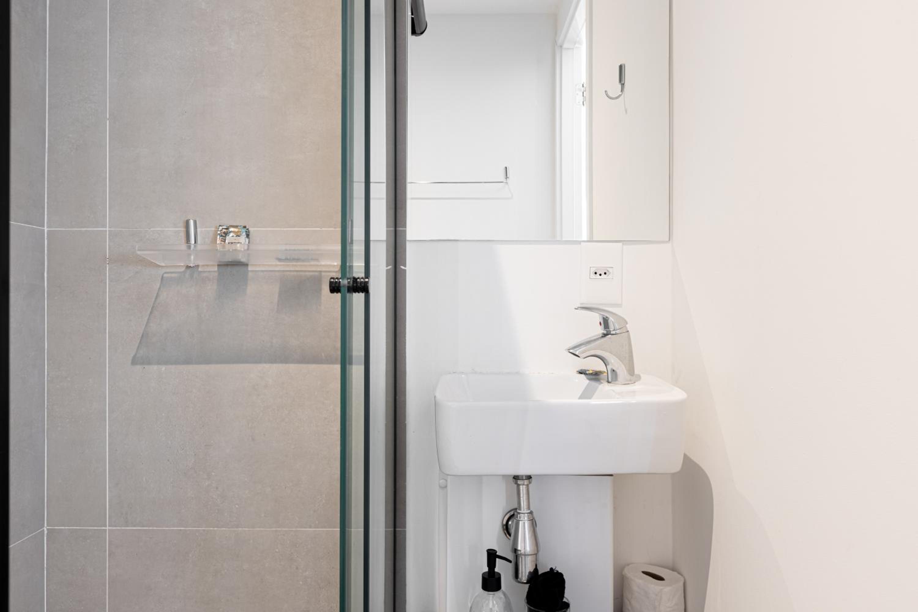 VNO - Studios Metrô Oscar Freire by Anora Spaces