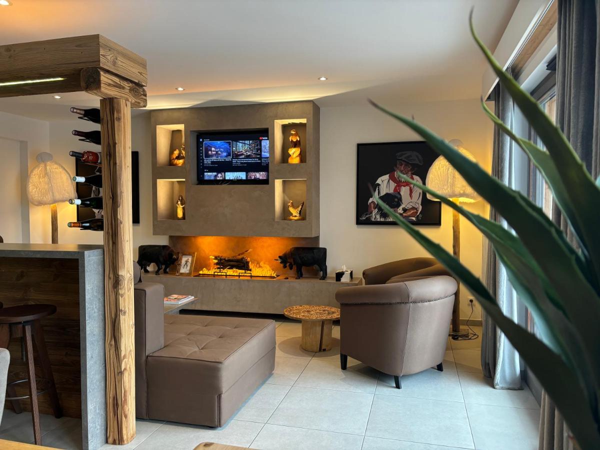 Les Trois Chaufatons - Chalets Boutiques, Propriétés Mont Amour