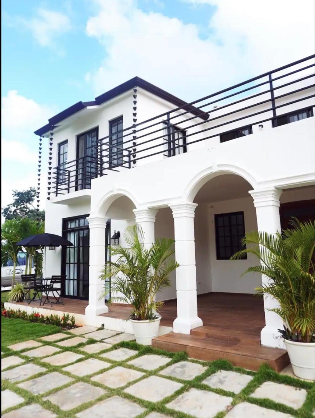 Stylish room by the beach view 2