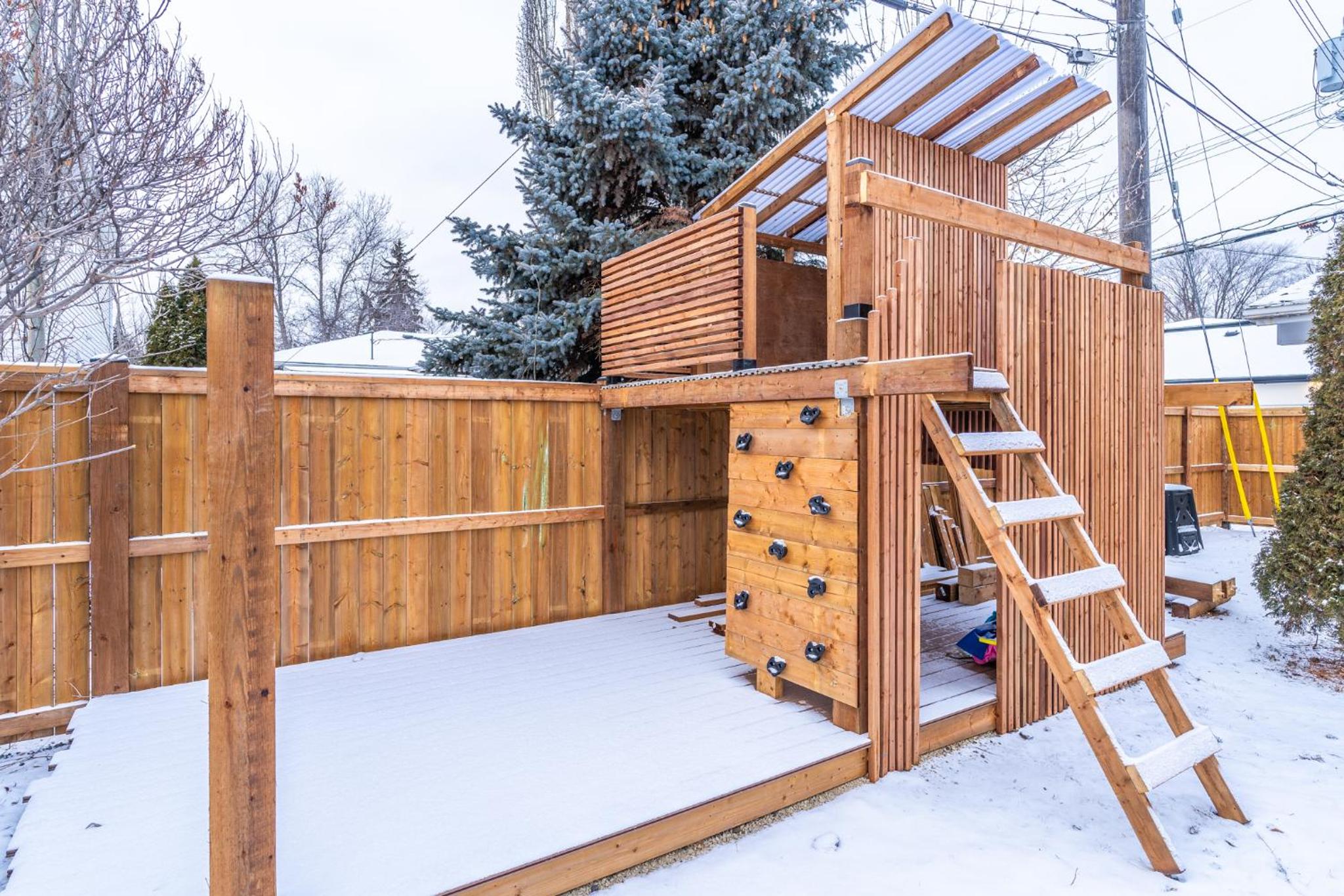 Central Edmonton Family Friendly Home