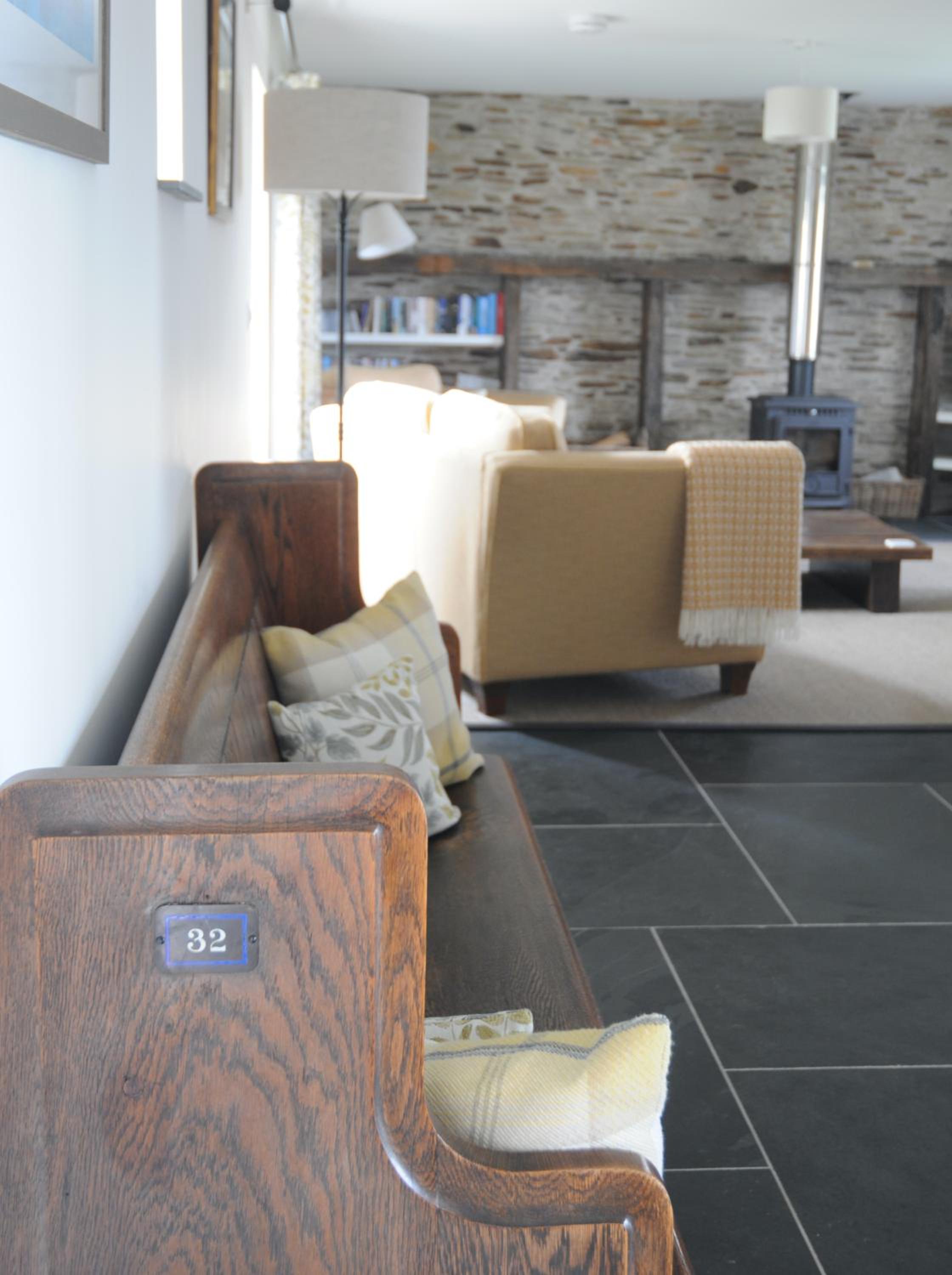 Home Barn Tredinnick, luxury barn near Padstow, Fri-Fri view 5