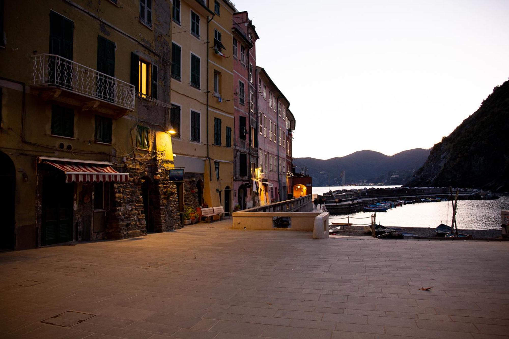 The Vernazza Main Plaza - Rooms & Apartment photo 4