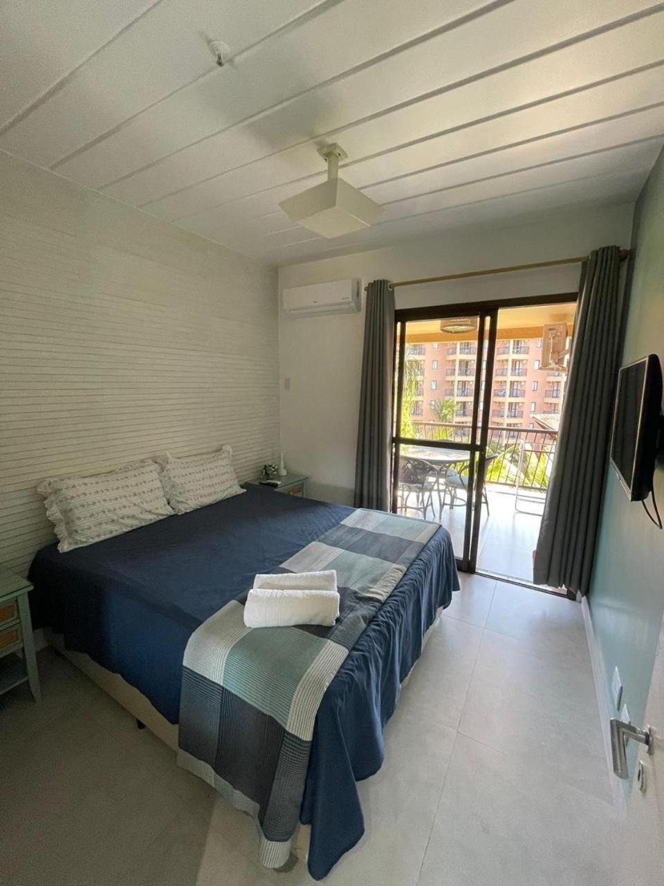 Angra dos Reis - Apartamentos com Vista para o mar OU para piscina Condomínio Porto Bali
